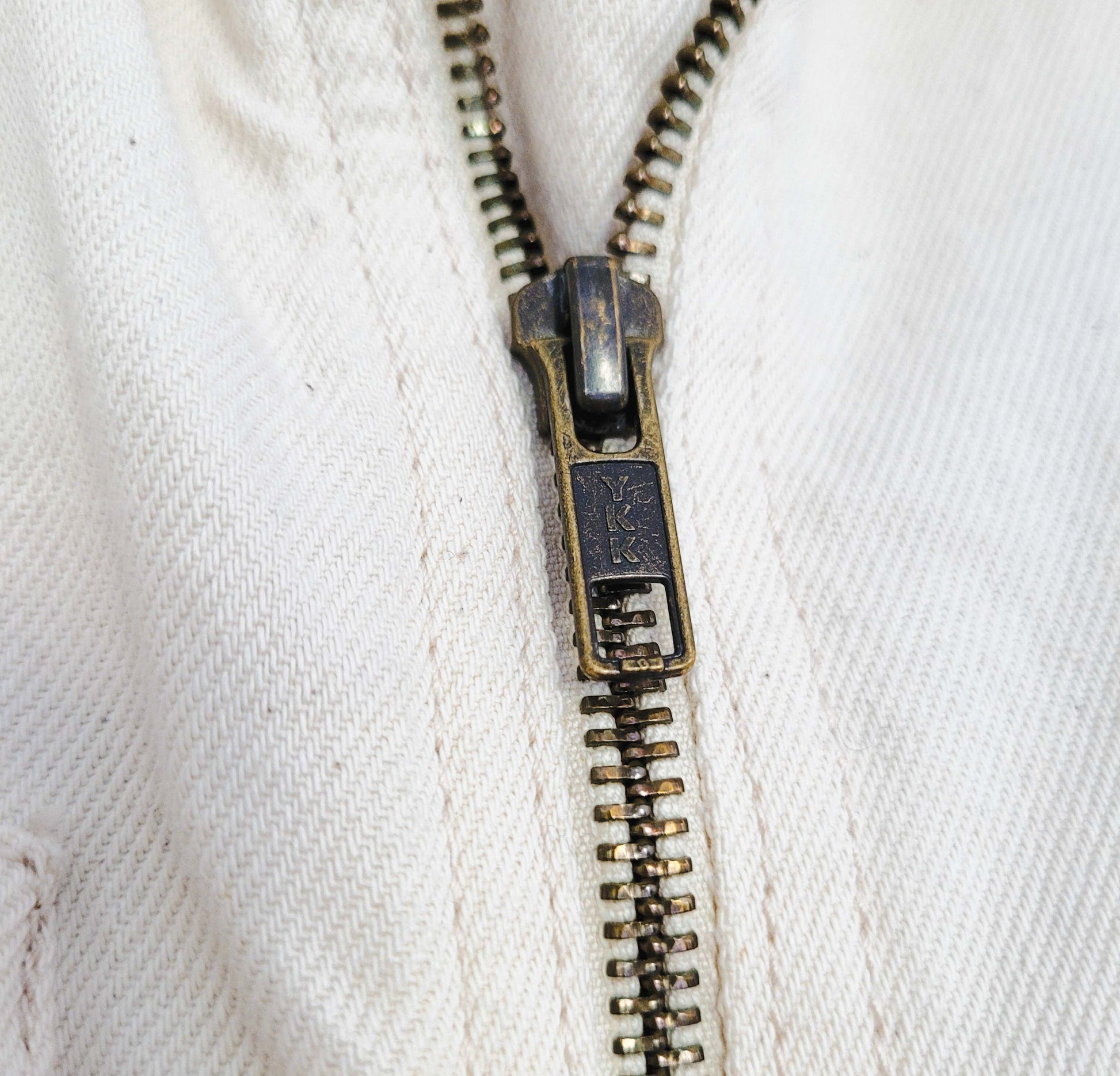 Coverall American Vintage hand embroidered chainstitch method combinaison  brodée à la main INDIAN - L'Insoumis Clothing