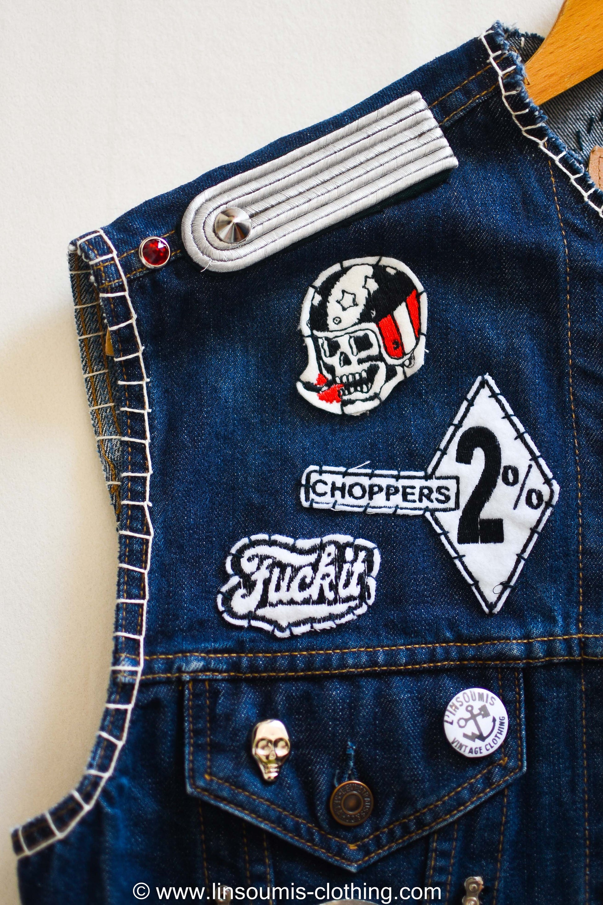 2nd version  "Behind bars" chainstitched by hand Levi's Jacket/ Veste levis vintage brodée main et patchée - PUNK & COTON