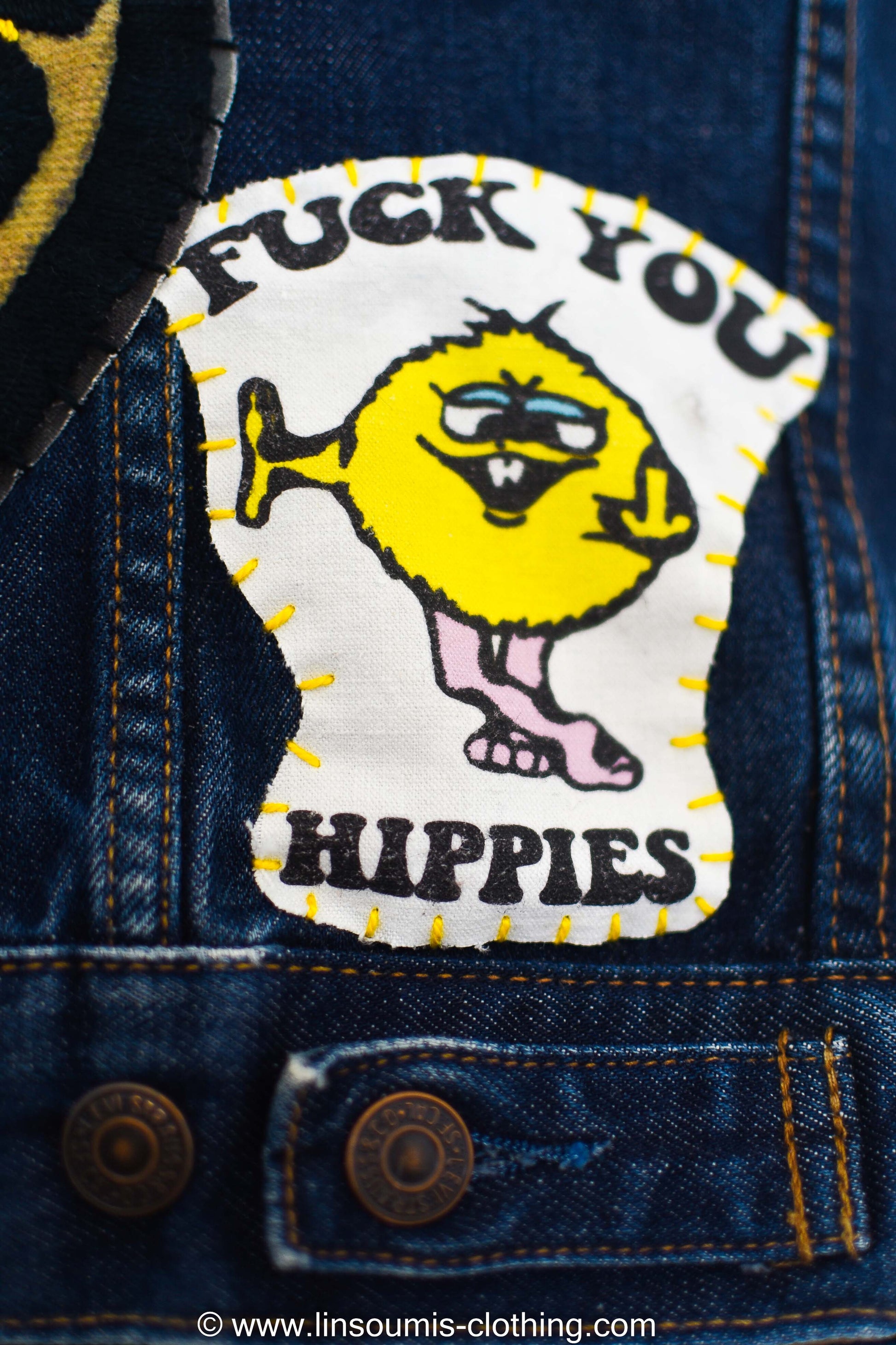 2nd version  "Behind bars" chainstitched by hand Levi's Jacket/ Veste levis vintage brodée main et patchée - PUNK & COTON