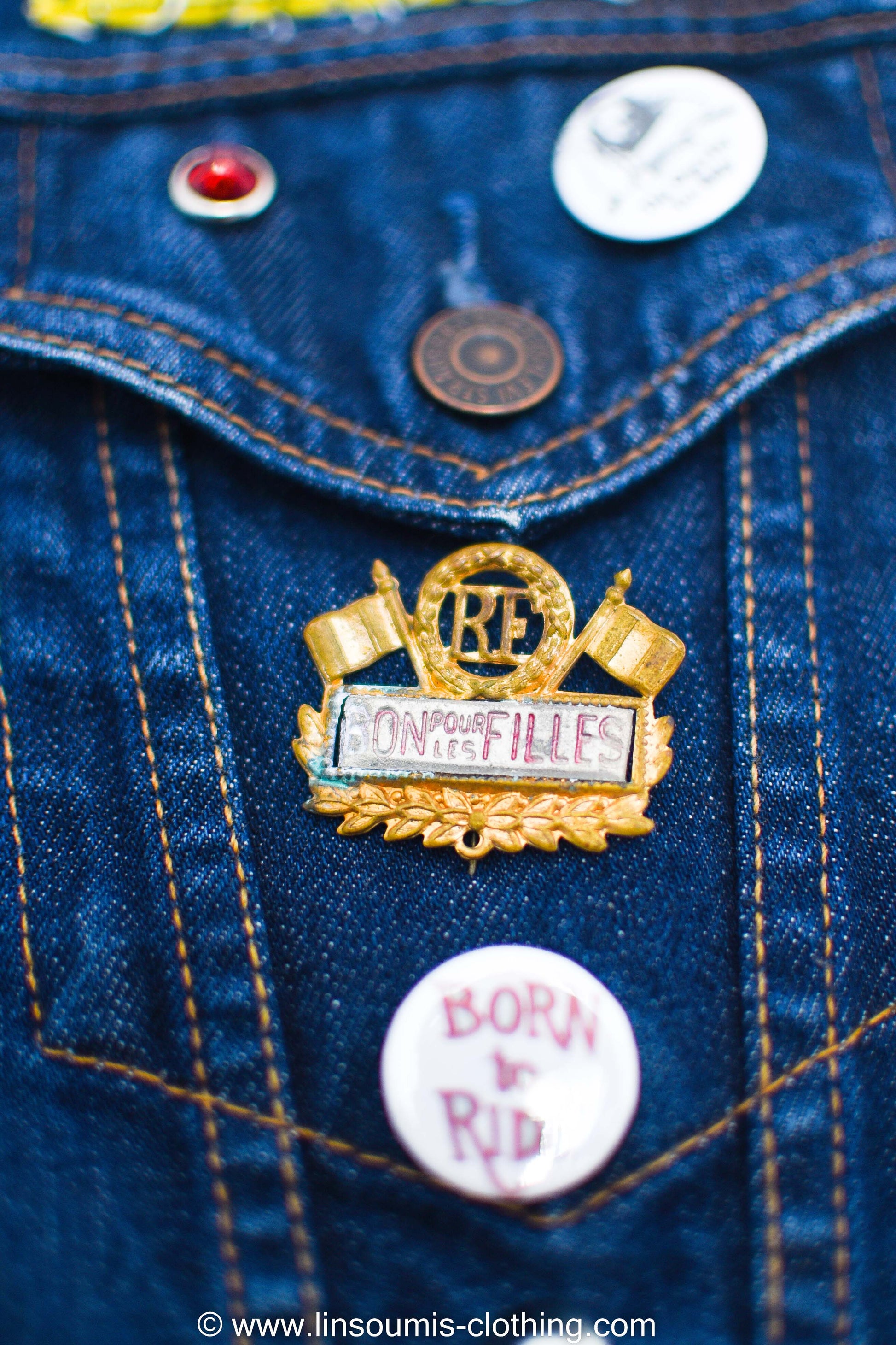 2nd version  "Behind bars" chainstitched by hand Levi's Jacket/ Veste levis vintage brodée main et patchée - PUNK & COTON