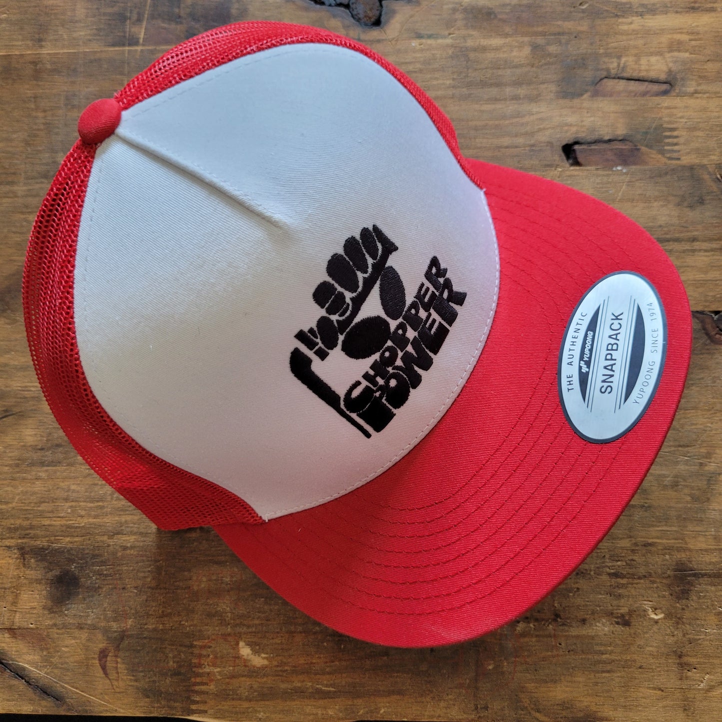 Trucker Cap  Brodé "CHOPPER POWER" Version Fond Blanc / Rouge - PUNK & COTON