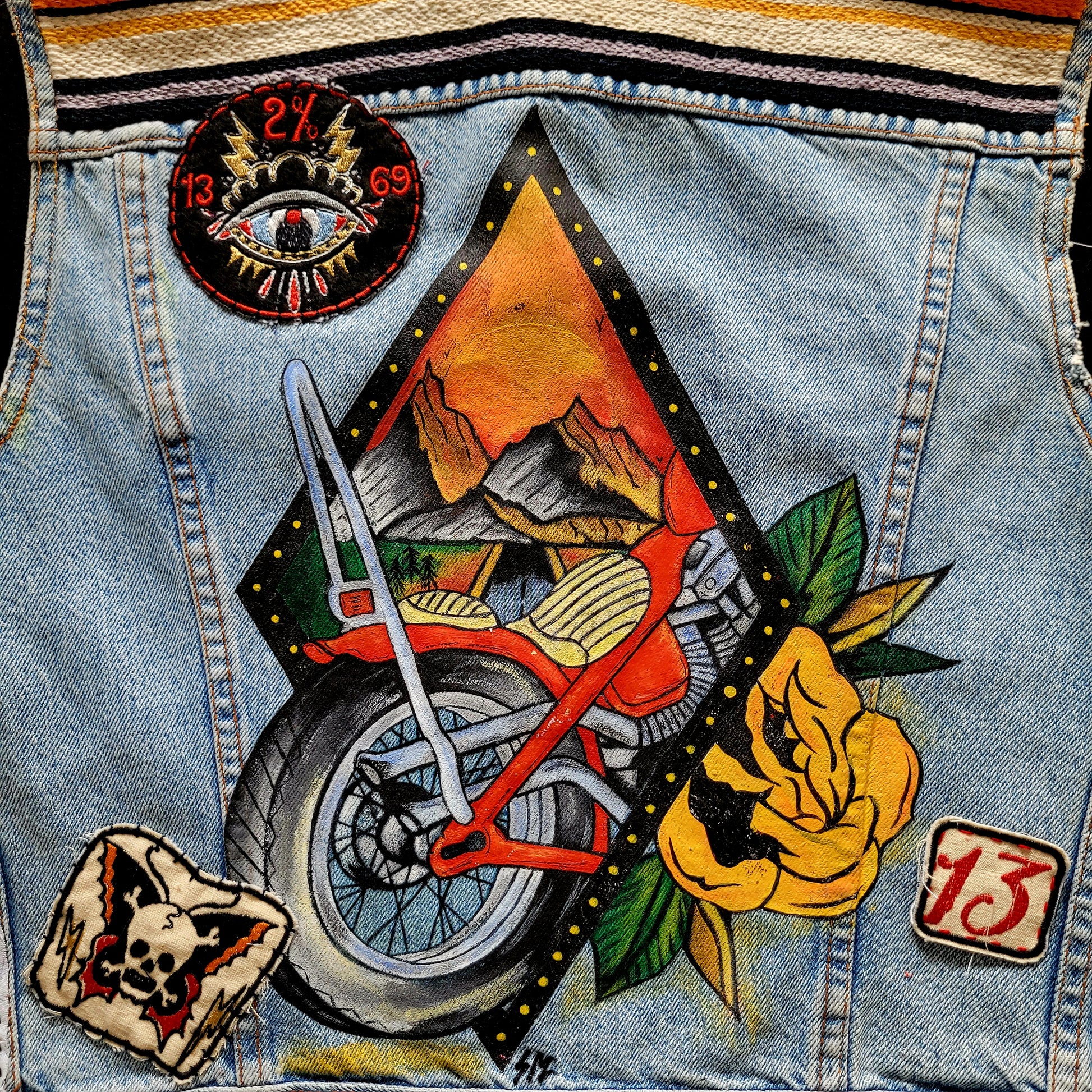 Handpainted  & Handembroidered  JACKET LEVI'S "My Chopper Babe " veste peinte et brodée à la main chopper girl - PUNK & COTON