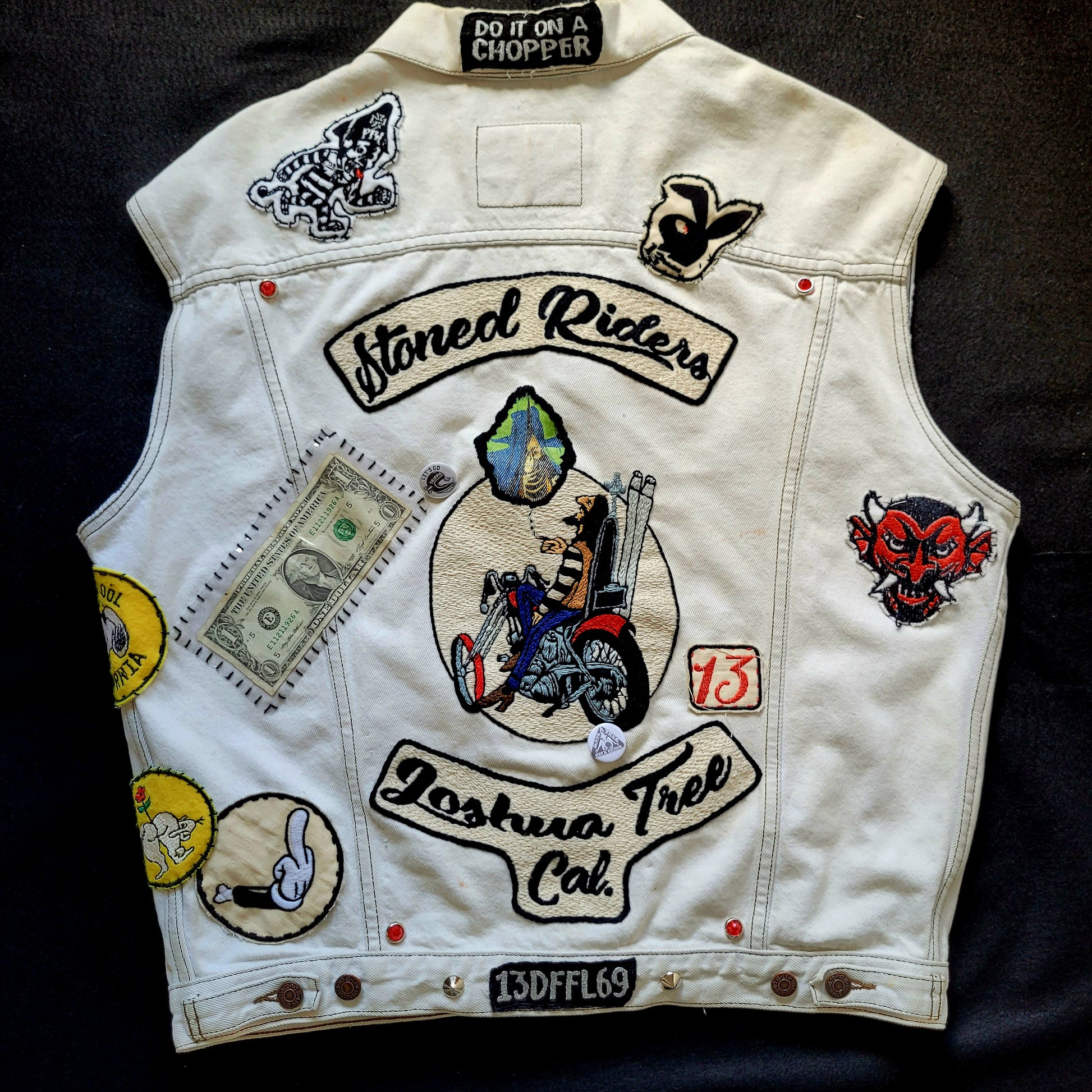 "STONED RIDERS JOSHUA TREE CAL."Handembroidery Levi's Jacket - PUNK & COTON
