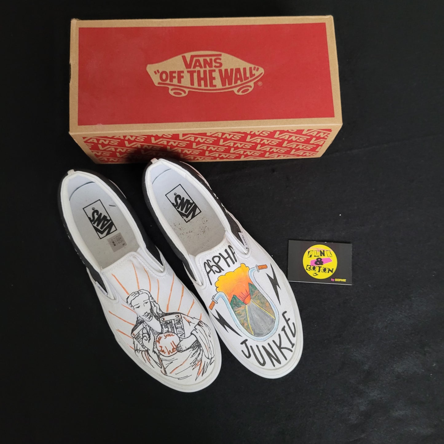 VANS "Jesus & Asphalt junkie" Slip On peintes à la main by Punk & Coton
