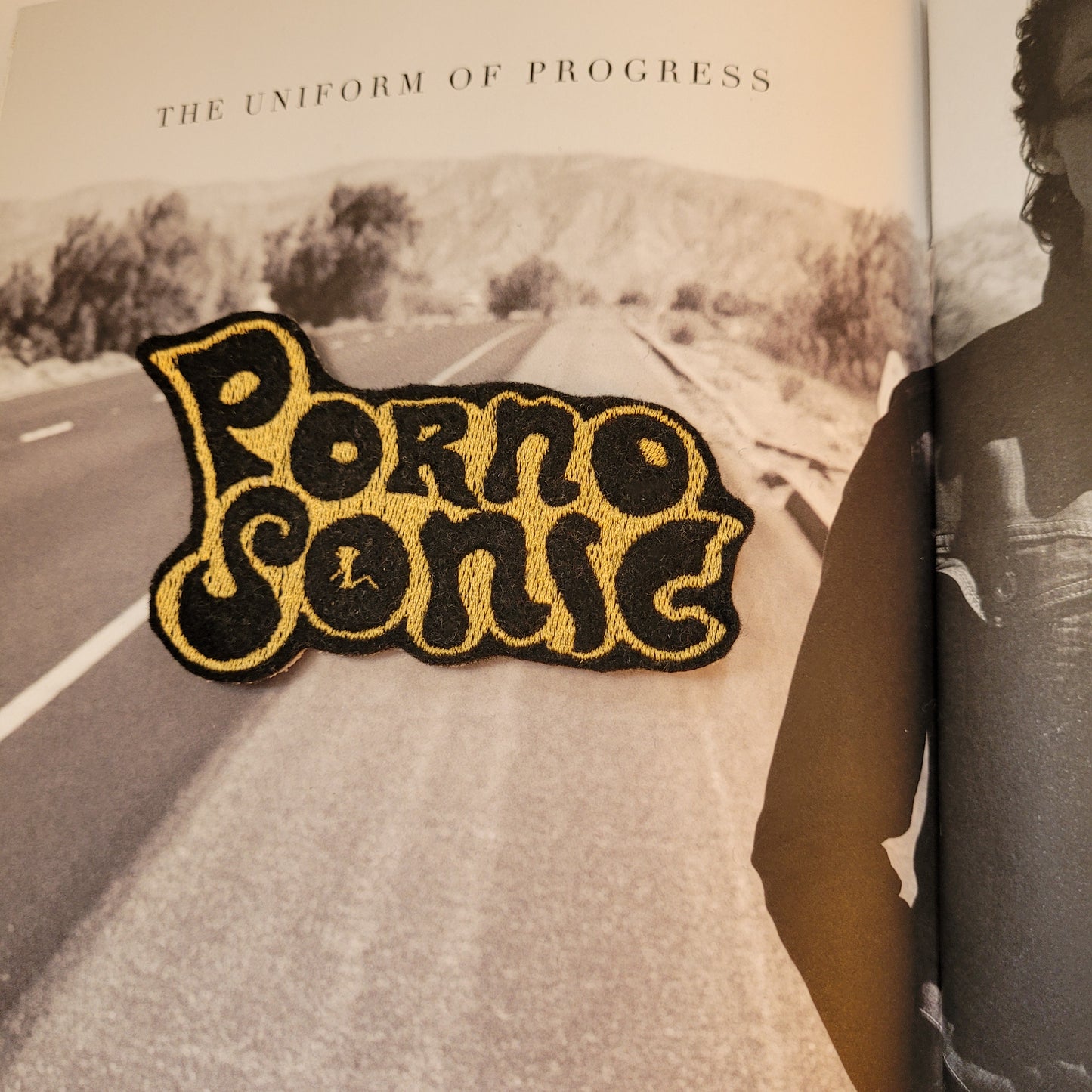 Patch Brodé Porno Sonic  Black / Gold ( Or) 2nd version - PUNK & COTON