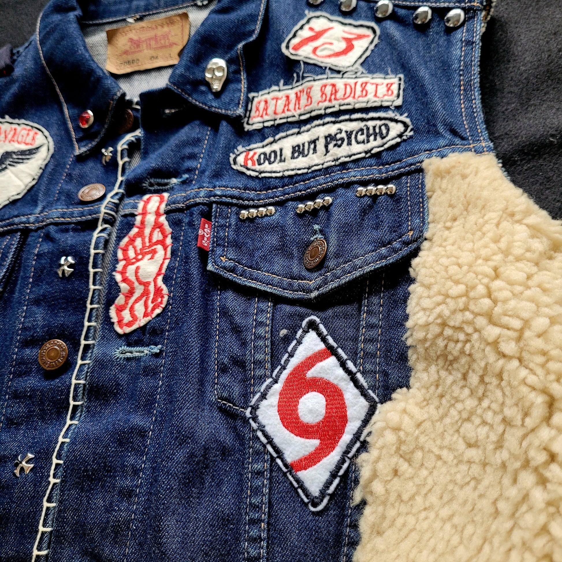 "Ride Weird to Death "Chopper Forever  chainstitched by hand Levi's Jacket/ Veste levis vintage brodée main et patchée - PUNK & COTON