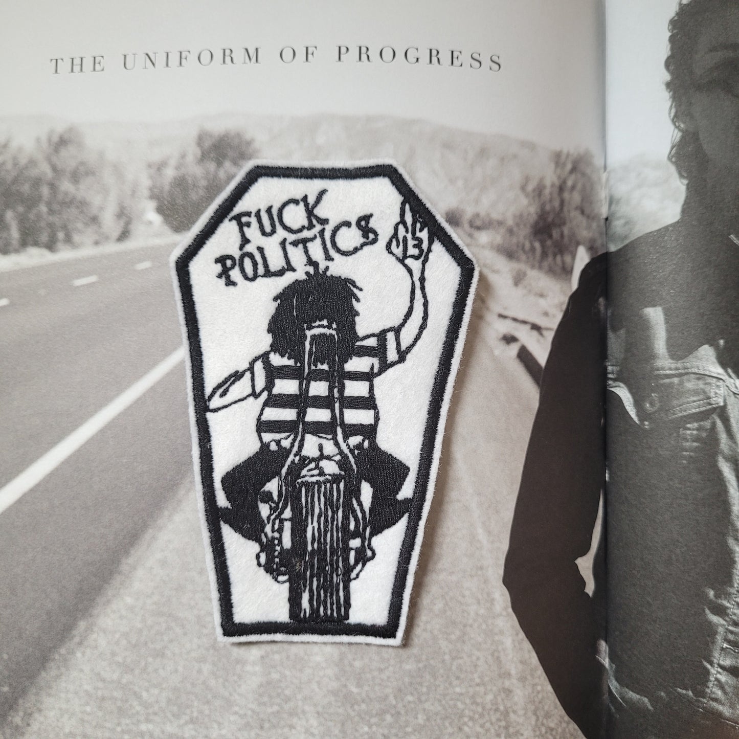 Patch Brodé Fuck Politics - PUNK & COTON