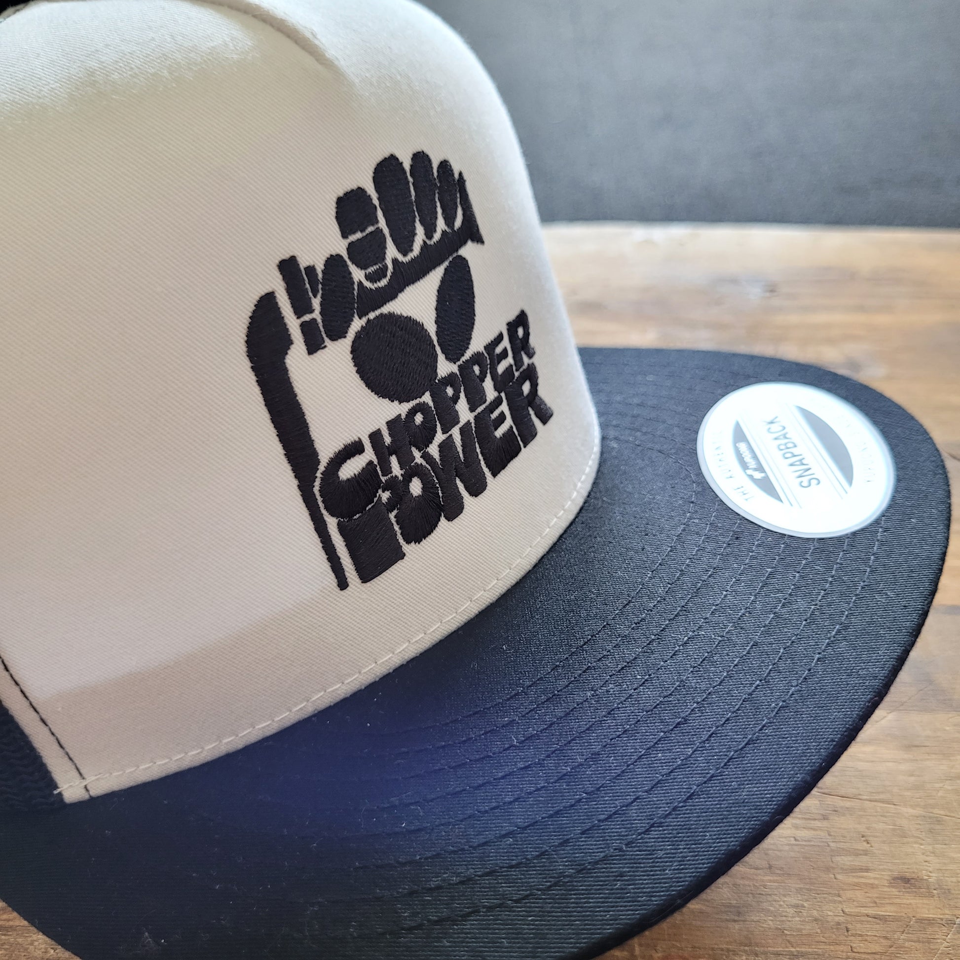 Trucker Cap  Brodé "CHOPPER POWER" Version Fond Blanc / Noir - PUNK & COTON