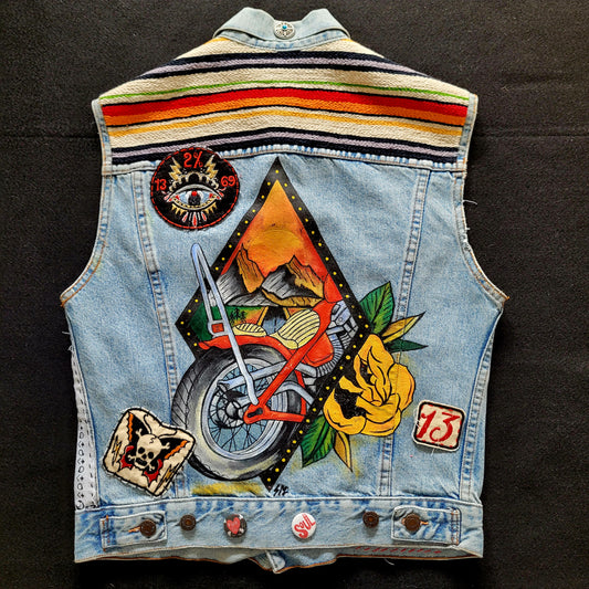 Handpainted  & Handembroidered  JACKET LEVI'S "My Chopper Babe " veste peinte et brodée à la main chopper girl - PUNK & COTON