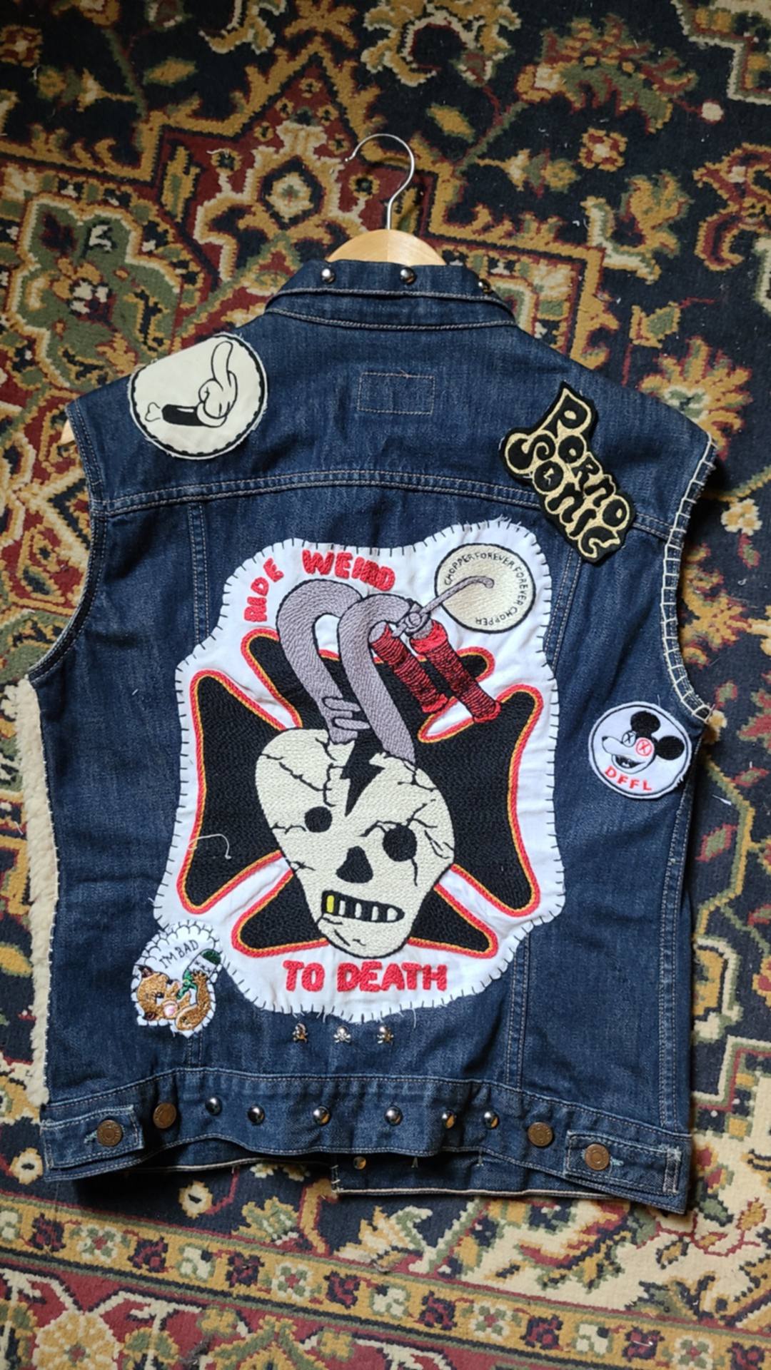 "Ride Weird to Death "Chopper Forever  chainstitched by hand Levi's Jacket/ Veste levis vintage brodée main et patchée - PUNK & COTON