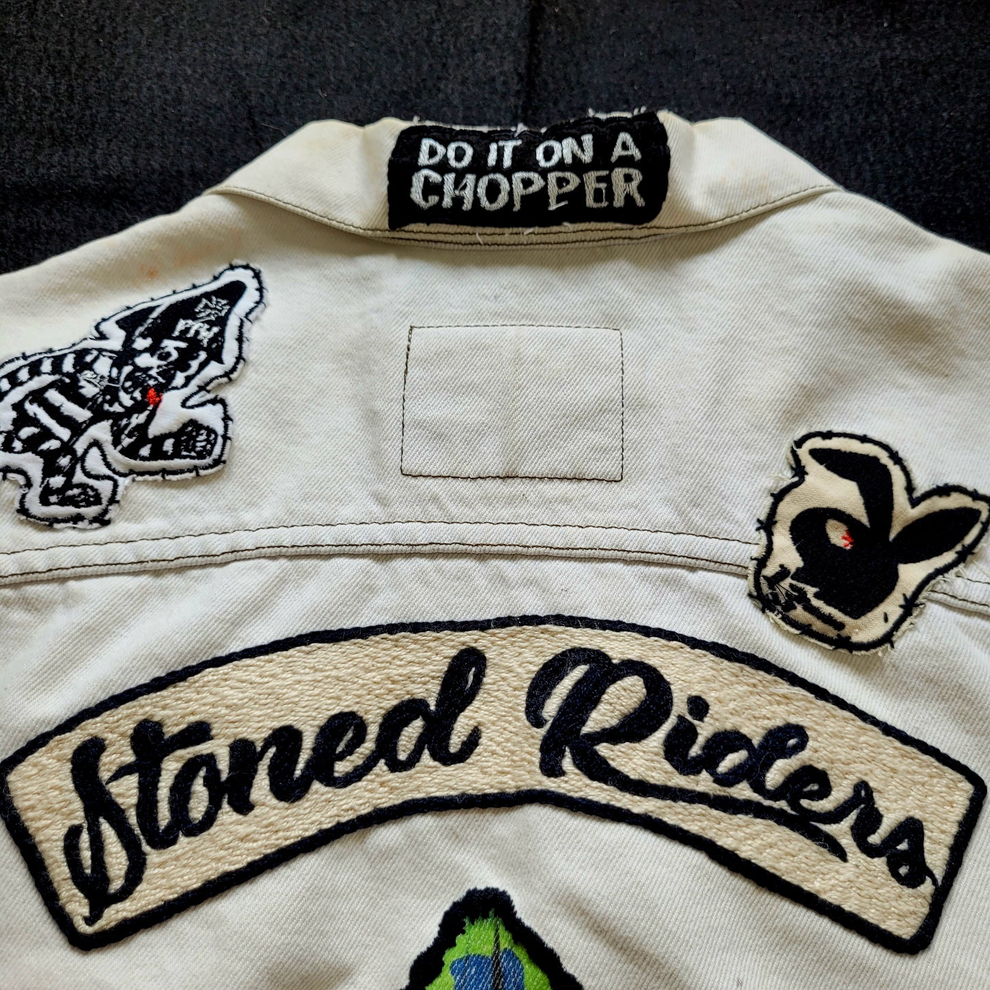 "STONED RIDERS JOSHUA TREE CAL."Handembroidery Levi's Jacket - PUNK & COTON