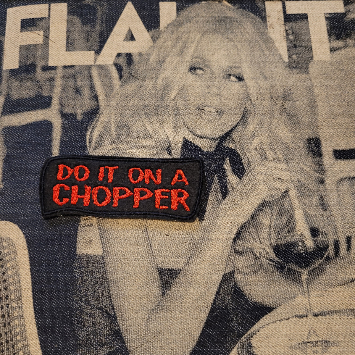 Patch Brodé "Do it on a chopper" version Noir/ Rouge