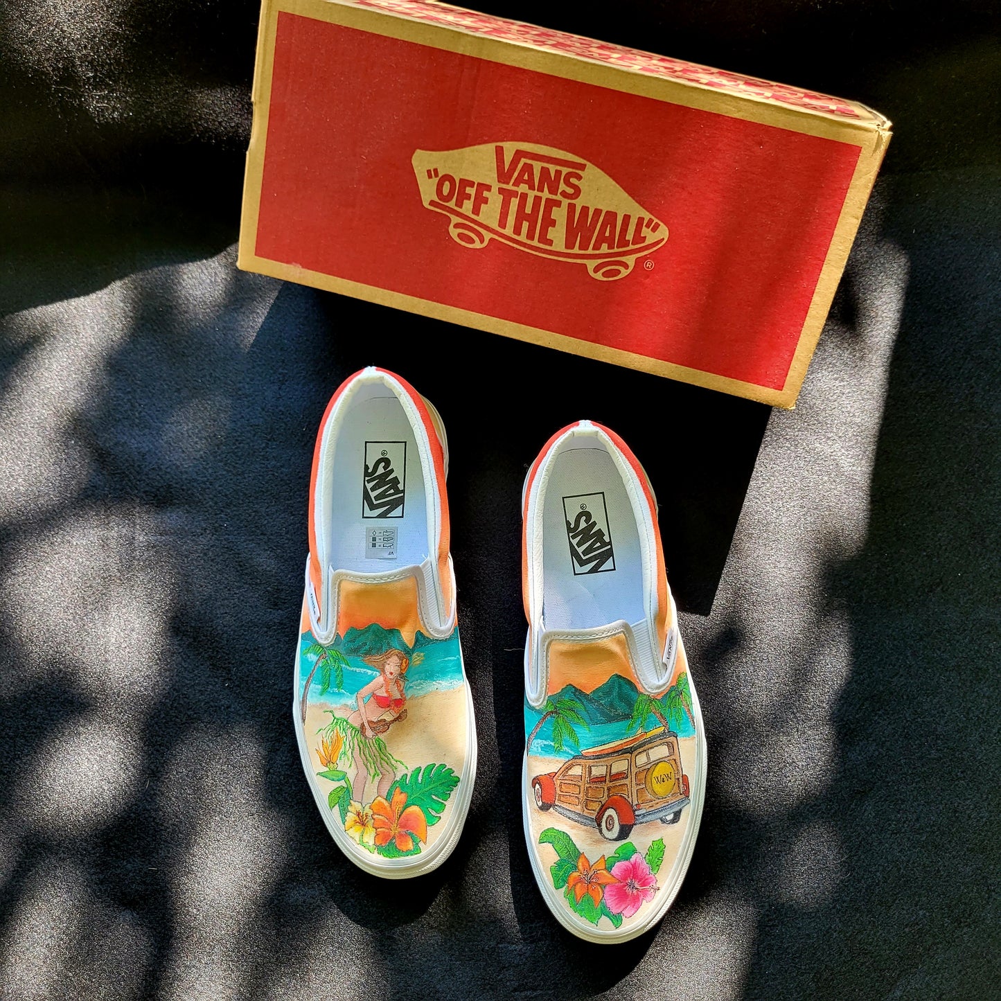 VANS "ALOHA" Slip On peintes à la main by Punk & Coton - PUNK & COTON