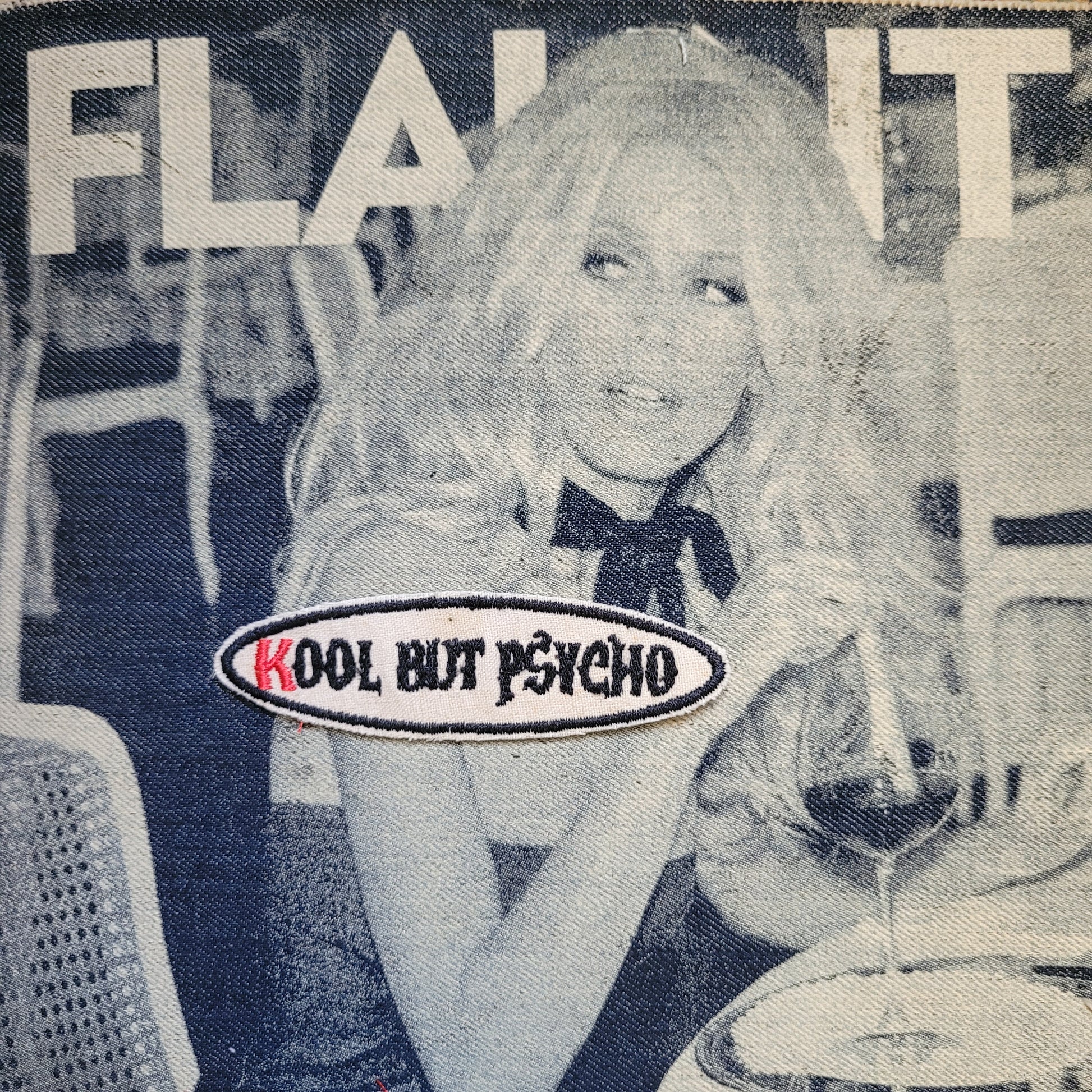 Patch Brodé "Kool but psycho" SUR VIEUX TISSU COTON - PUNK & COTON