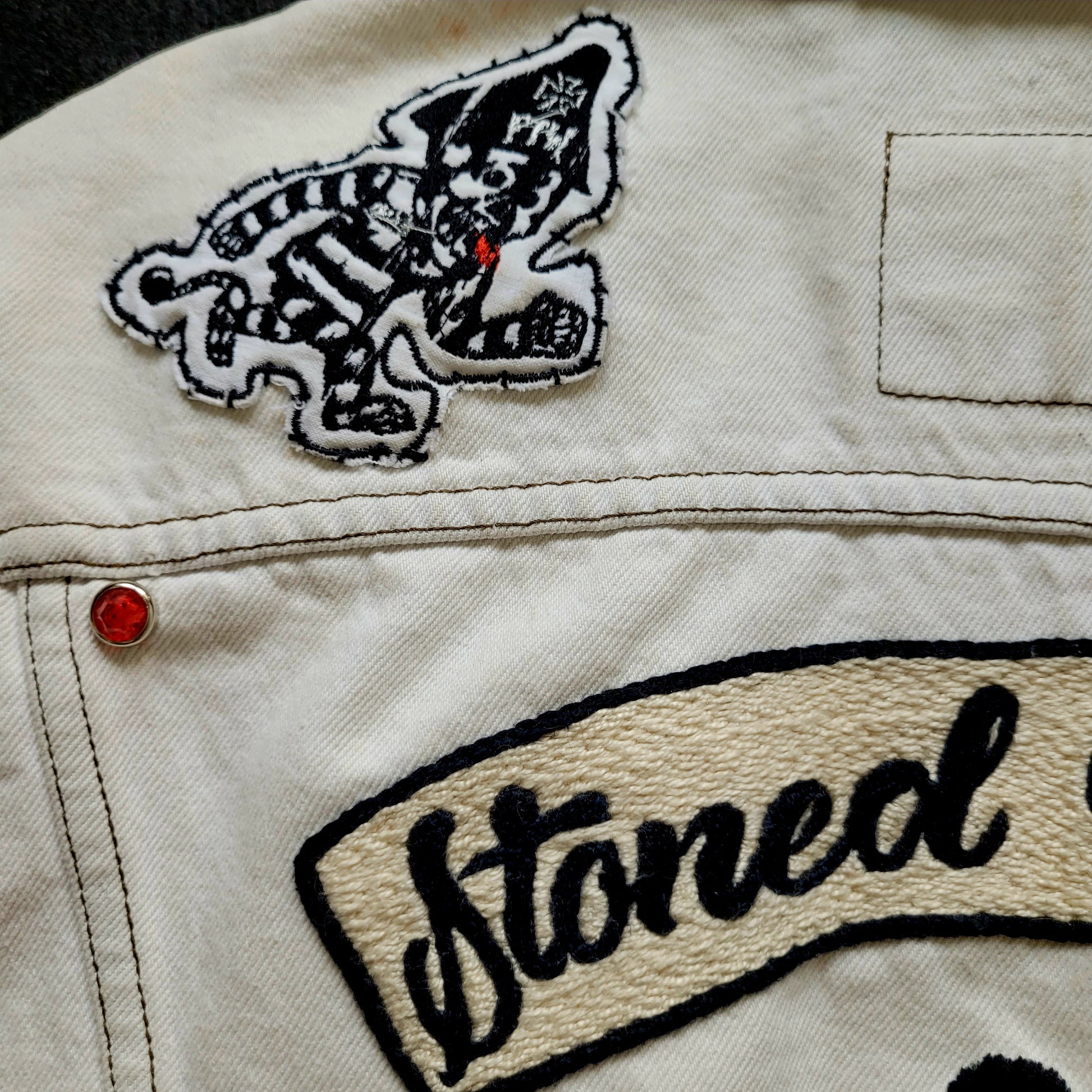 "STONED RIDERS JOSHUA TREE CAL."Handembroidery Levi's Jacket - PUNK & COTON