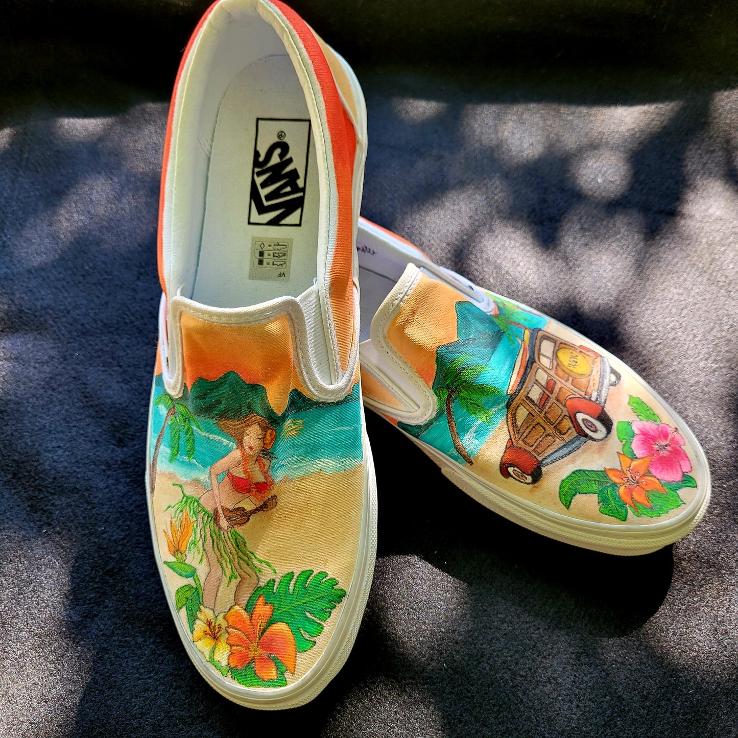 VANS "ALOHA" Slip On peintes à la main by Punk & Coton - PUNK & COTON
