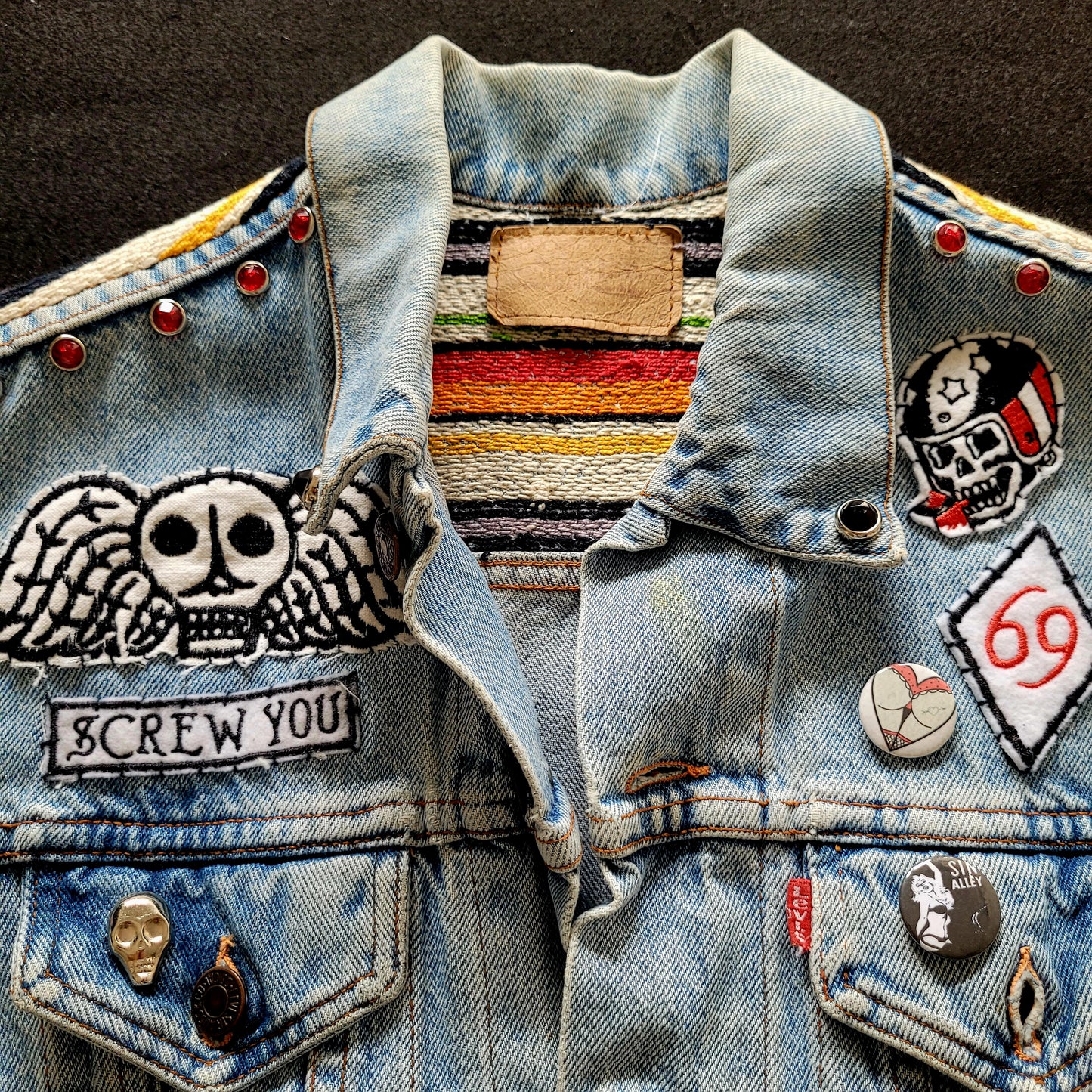 Handpainted  & Handembroidered  JACKET LEVI'S "My Chopper Babe " veste peinte et brodée à la main chopper girl - PUNK & COTON