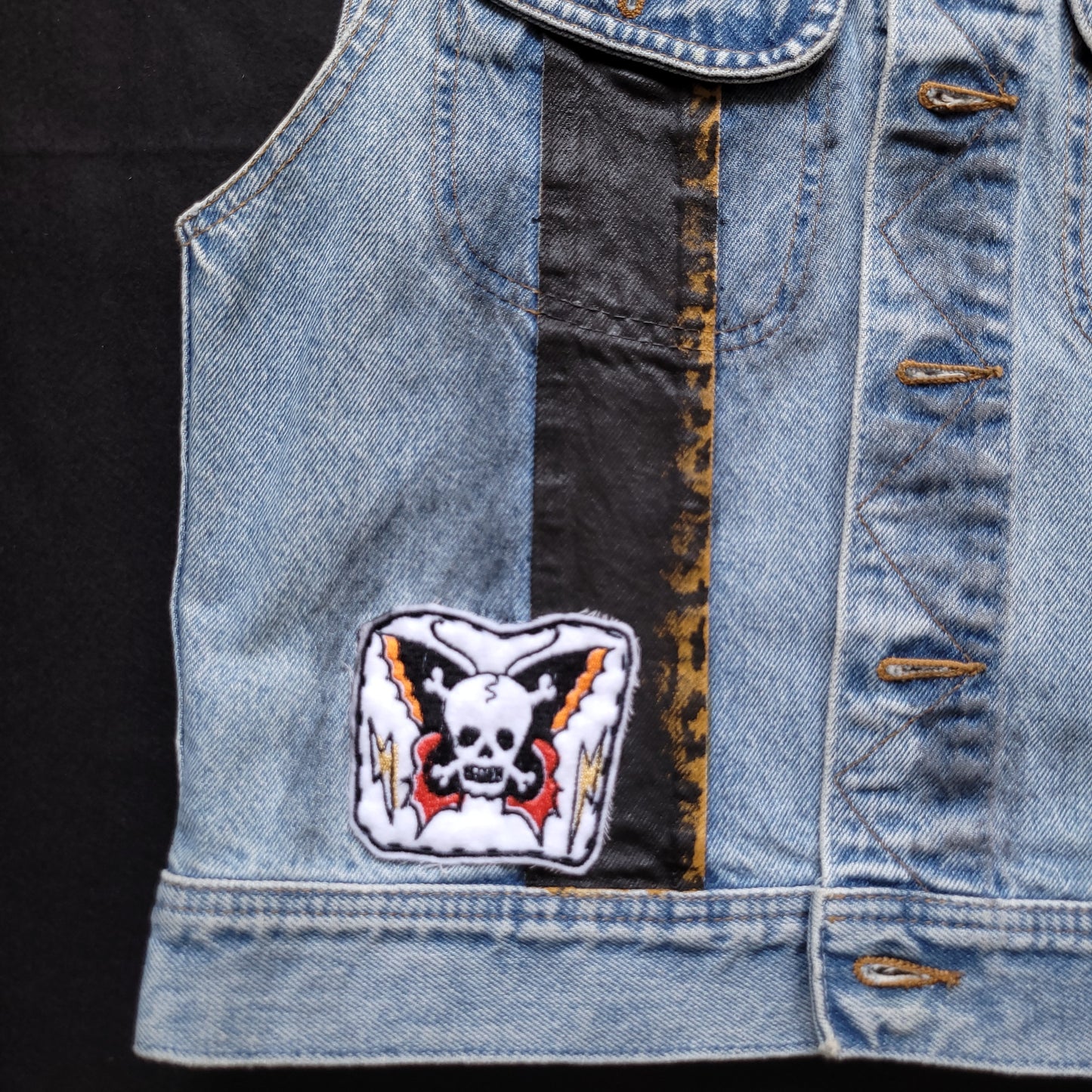 Vintage girl Lee Riders Handpainted jacket, veste femme Lee Riders peinte à la main - PUNK & COTON