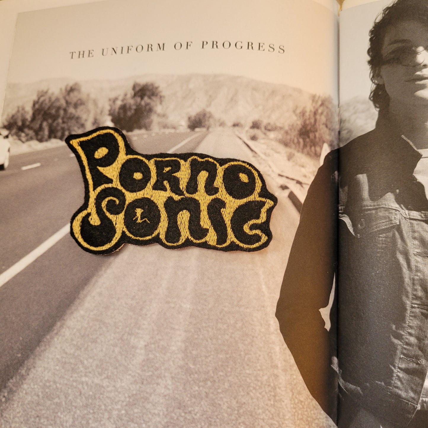 Patch Brodé Porno Sonic  Black / Gold ( Or) 2nd version - PUNK & COTON