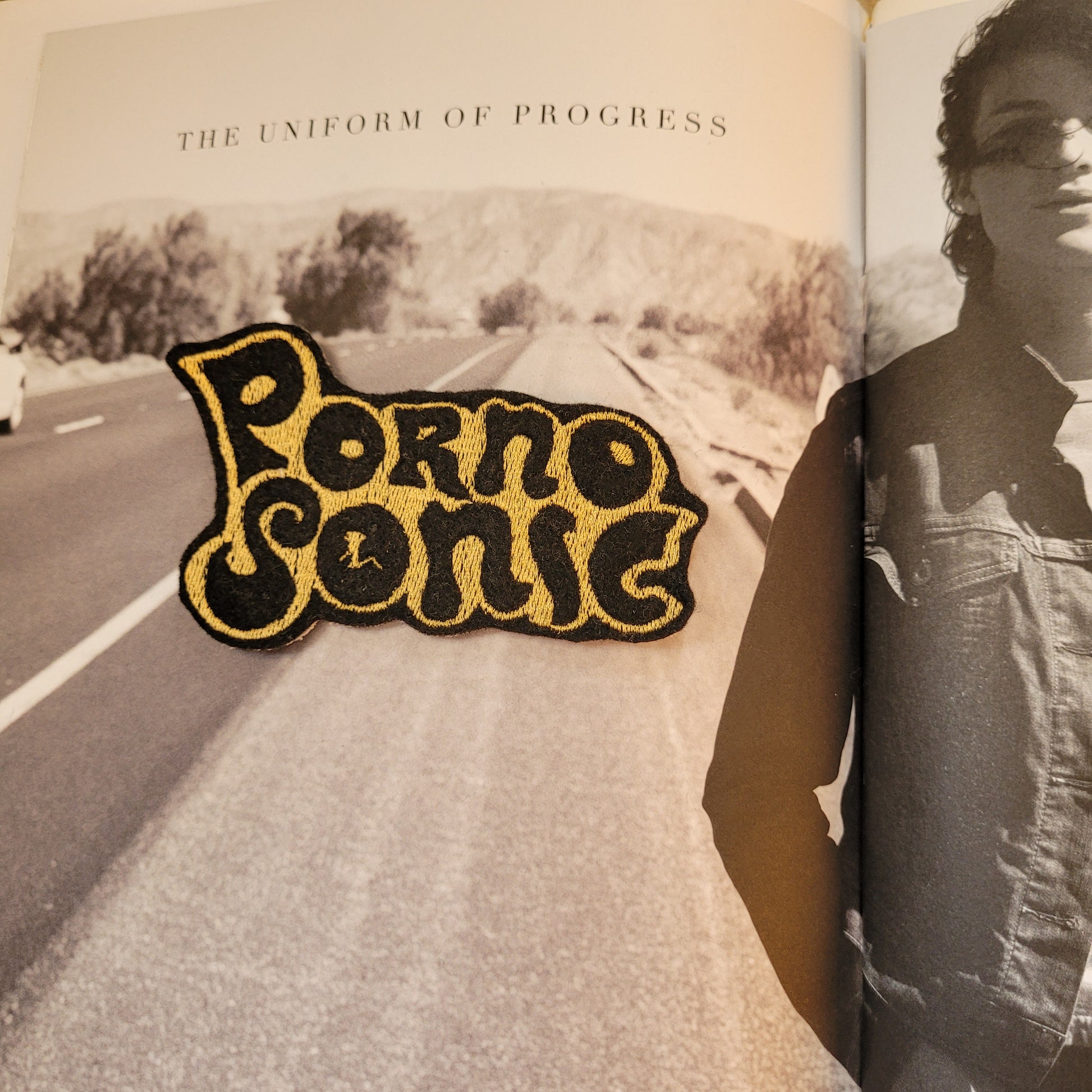 Patch Brodé Porno Sonic  Black / Gold ( Or) 2nd version - PUNK & COTON