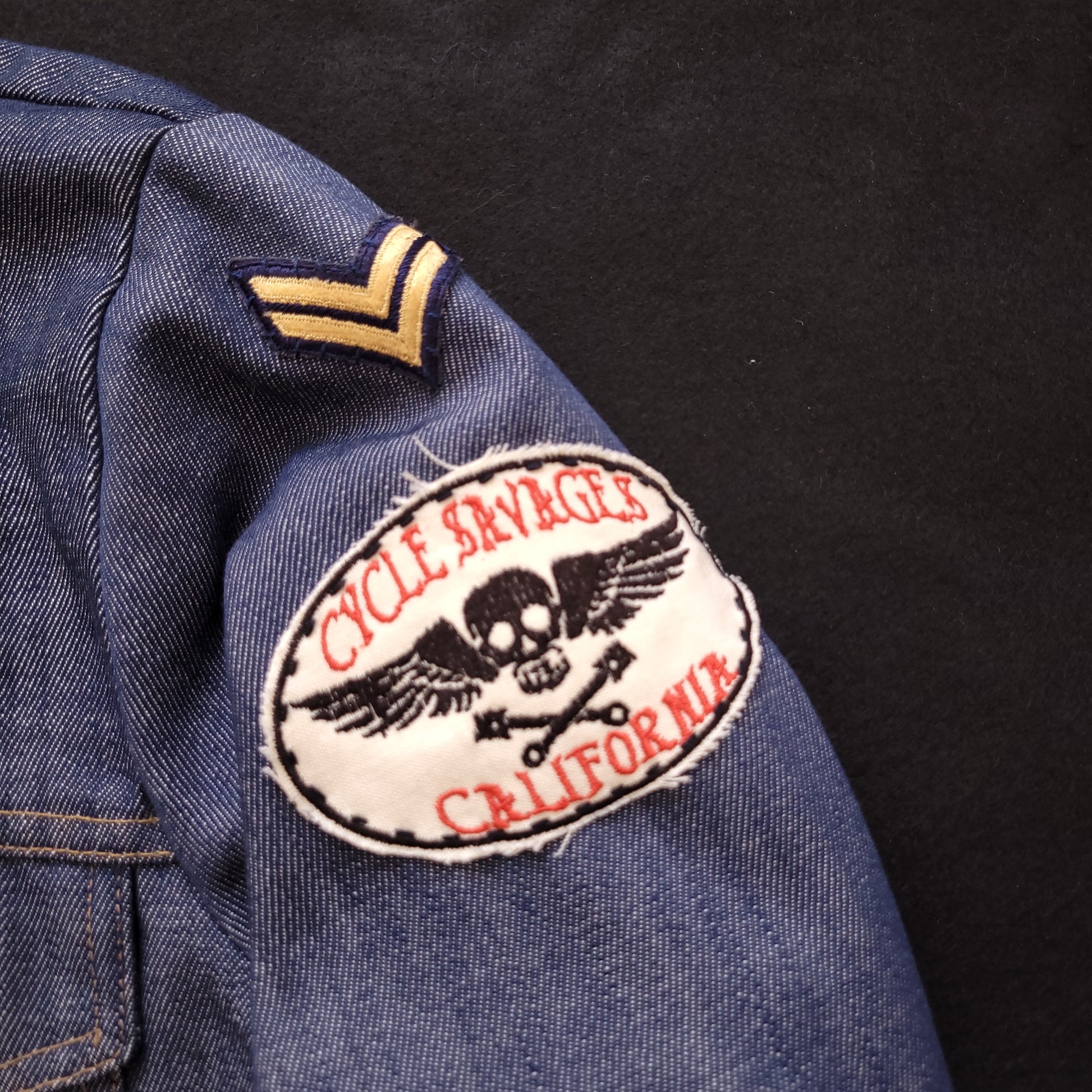 Veste sur-chemise années 70 brodée à la main  "Ride th Wave"  par Sophie Punk and Coton/ Handembroidery Jacket - PUNK & COTON