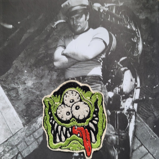 Patch Brodé " The Monster Psychedelic" SUR VIEUX TISSU COTON - PUNK & COTON
