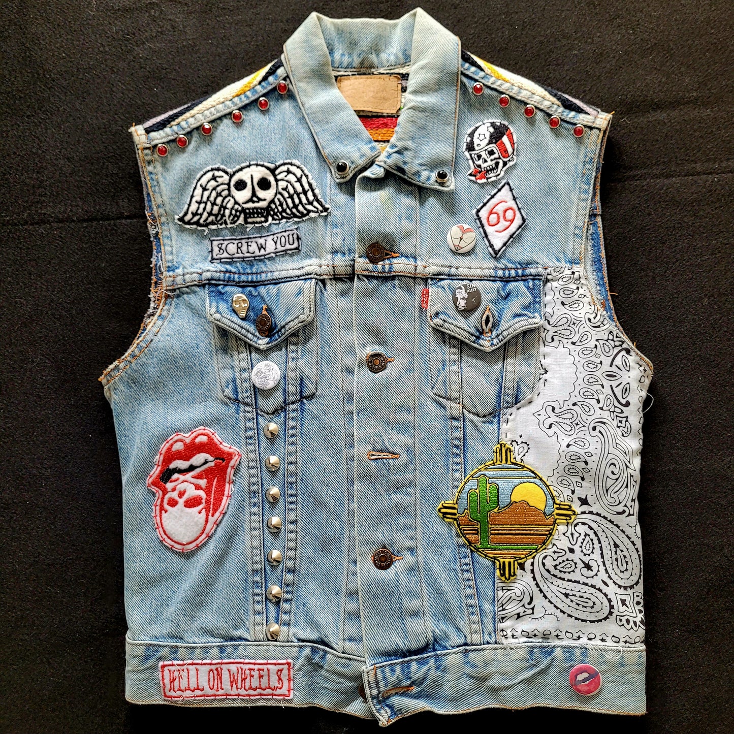 Handpainted  & Handembroidered  JACKET LEVI'S "My Chopper Babe " veste peinte et brodée à la main chopper girl - PUNK & COTON