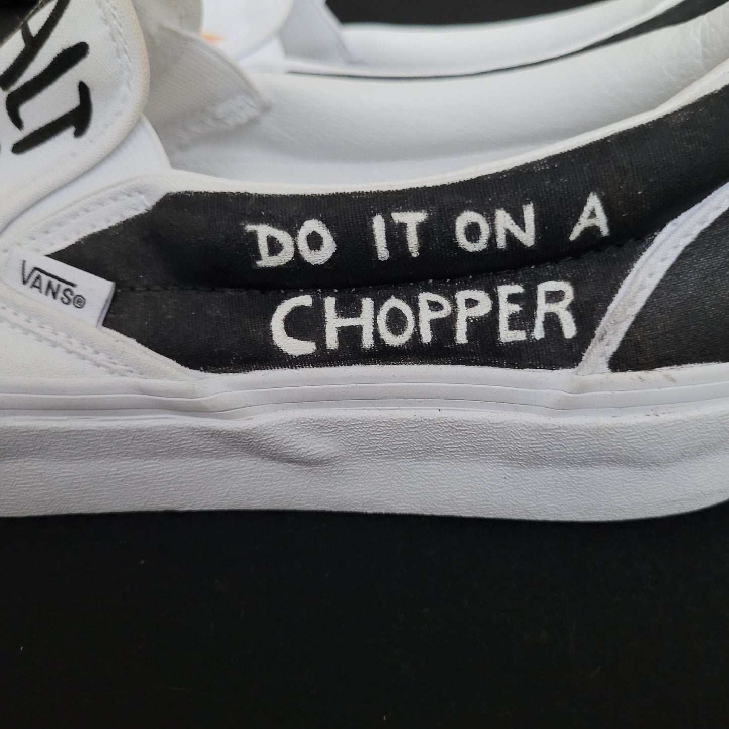 VANS "Jesus & Asphalt junkie" Slip On peintes à la main by Punk & Coton