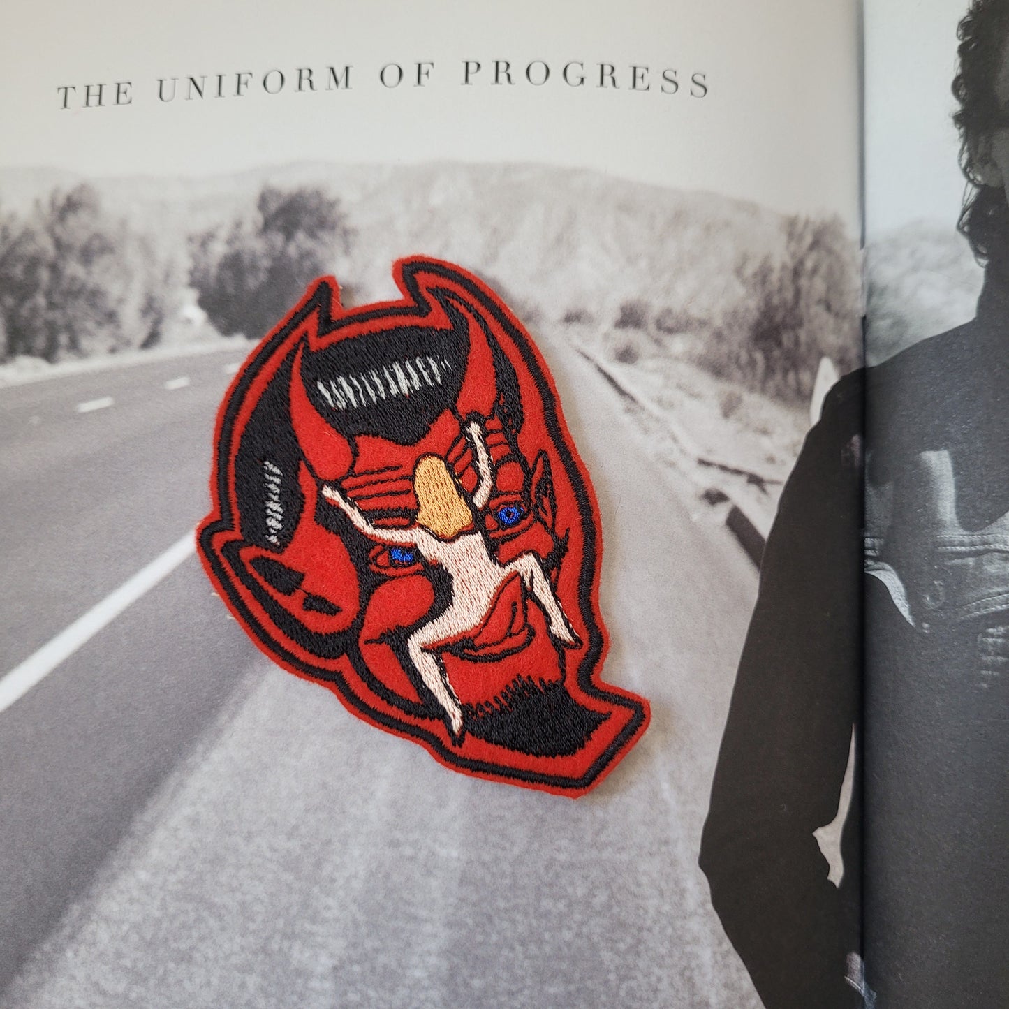 Patch Brodé Woman on devil's tong - PUNK & COTON