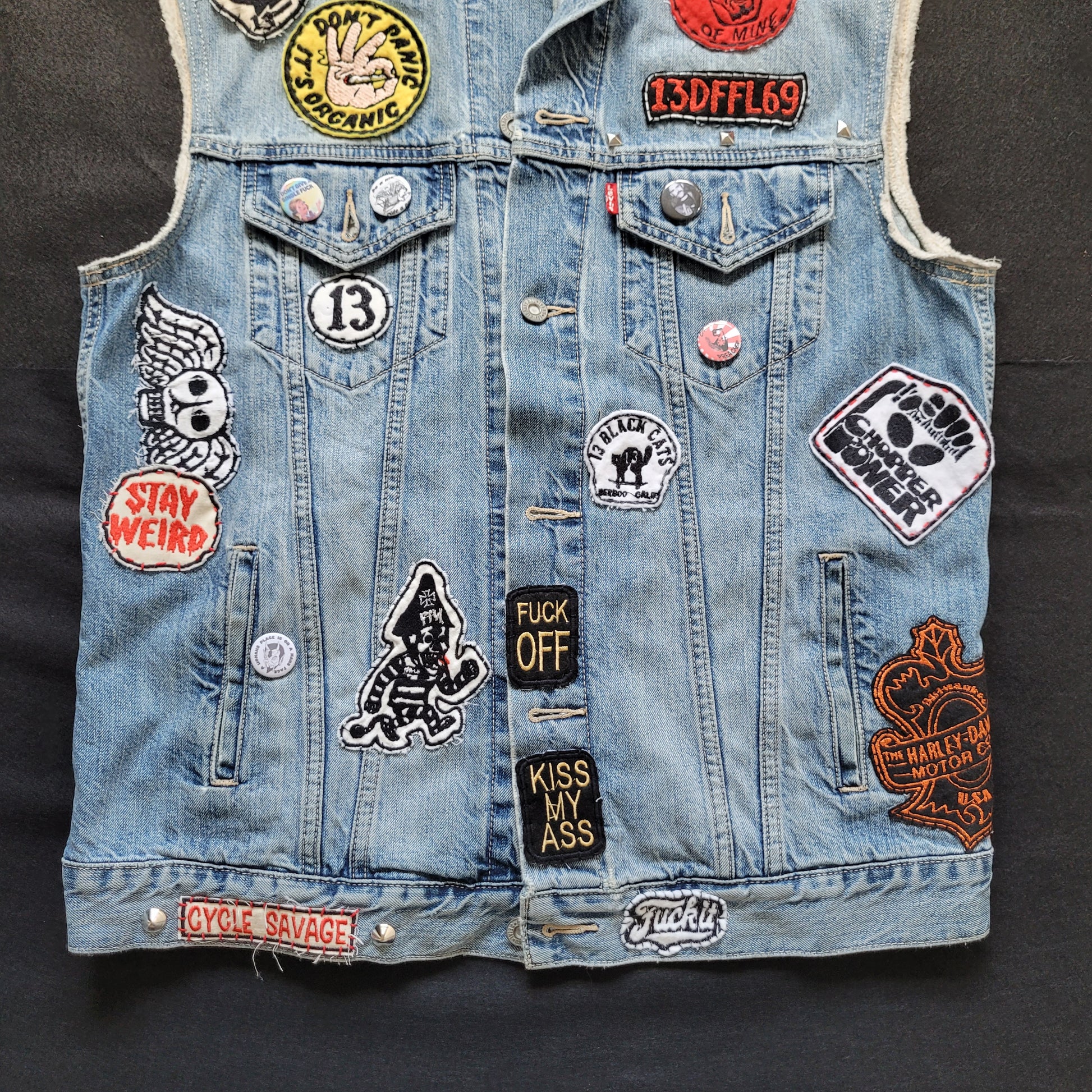 Handpainted Levi's Jacket "Rat Fink Choppers" / Veste sans manches Levi's peinte à la main - PUNK & COTON