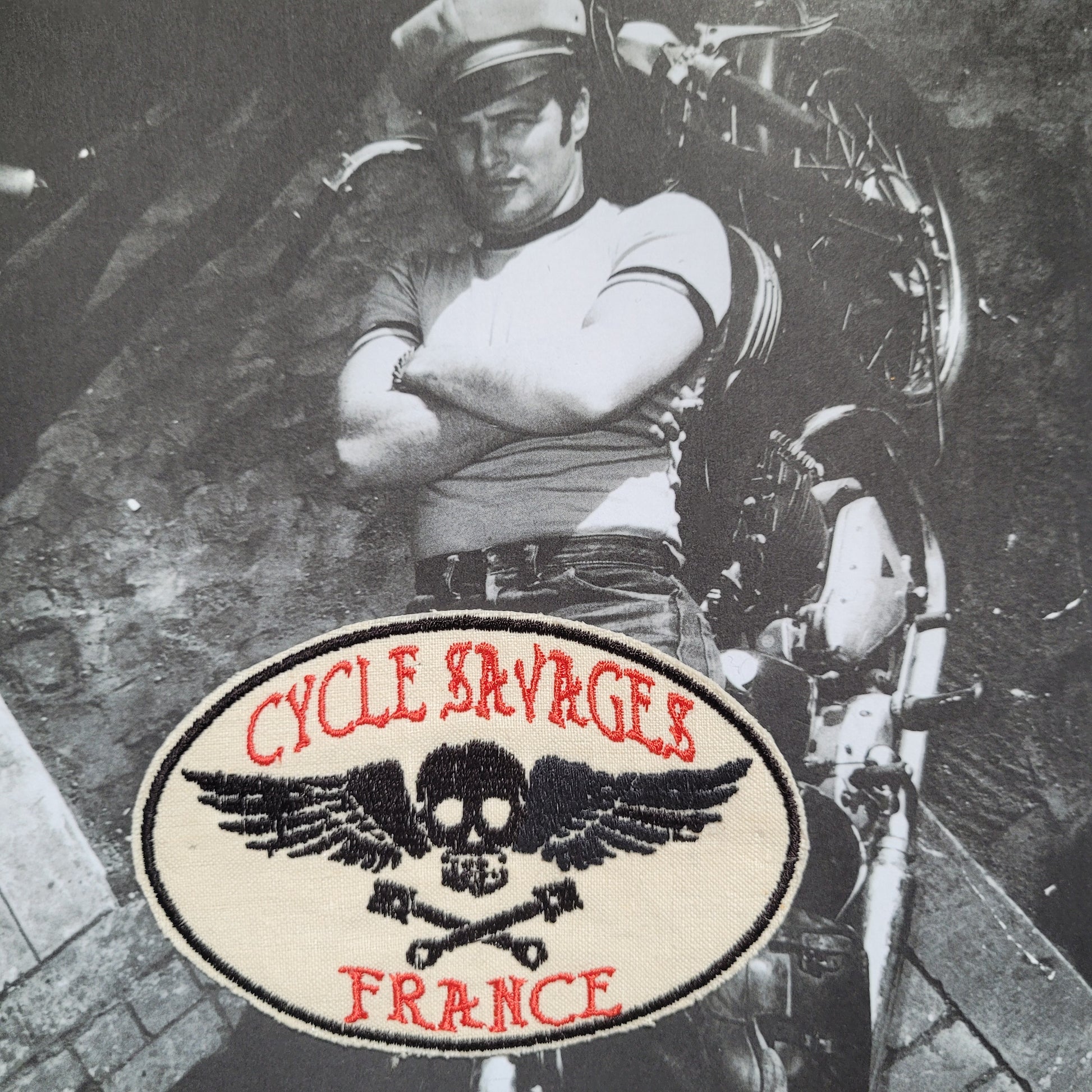 Patch Brodé "Cycle savages" Série 5 Versions ( WOLRDWIDE / FRANCE / JAPON/ CALIFORNIE/ TEXAS) EN VIEUX TISSU COTON - PUNK & COTON