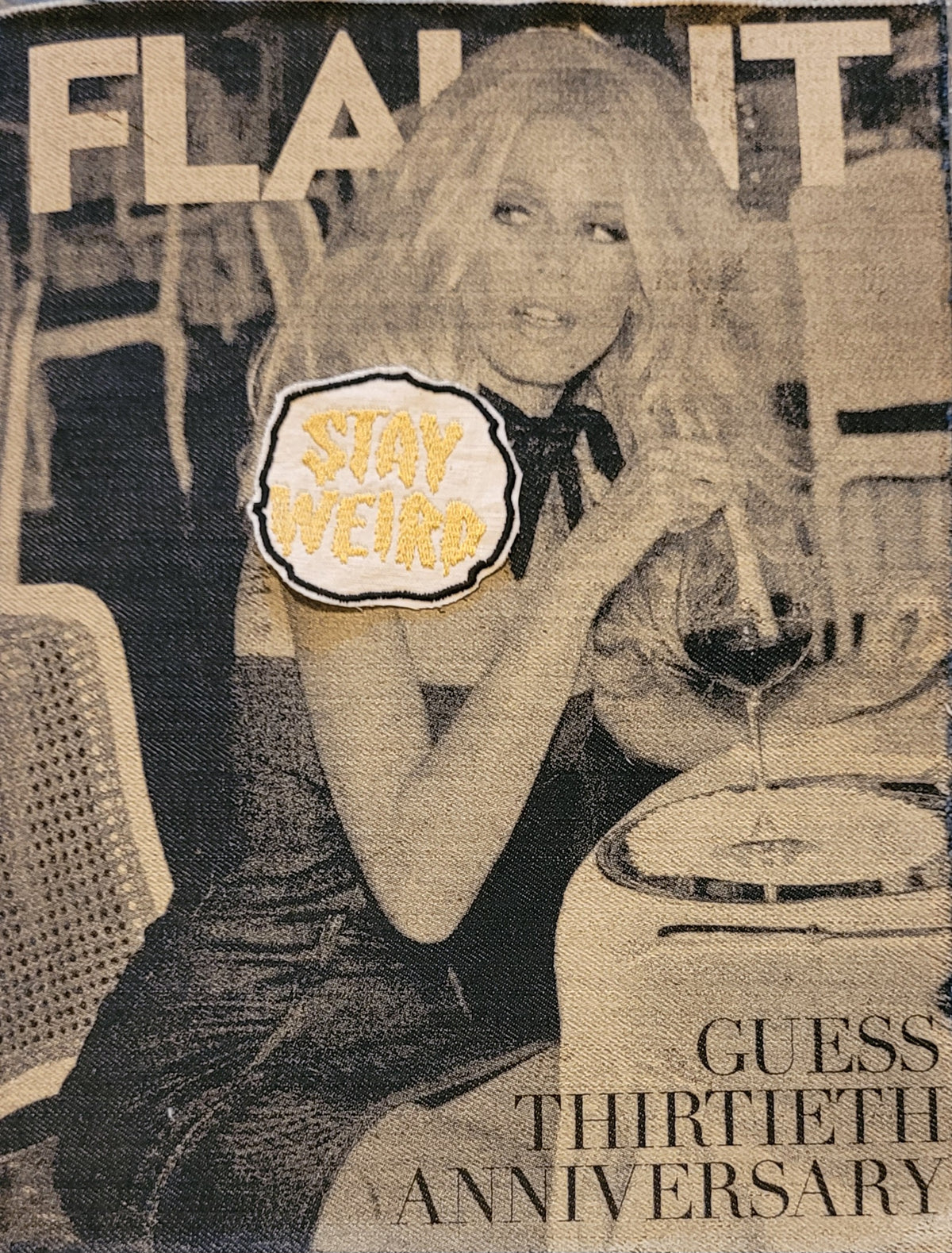 Patch Brodé "Stay weird" Version Gold EN VIEUX TISSU COTON
