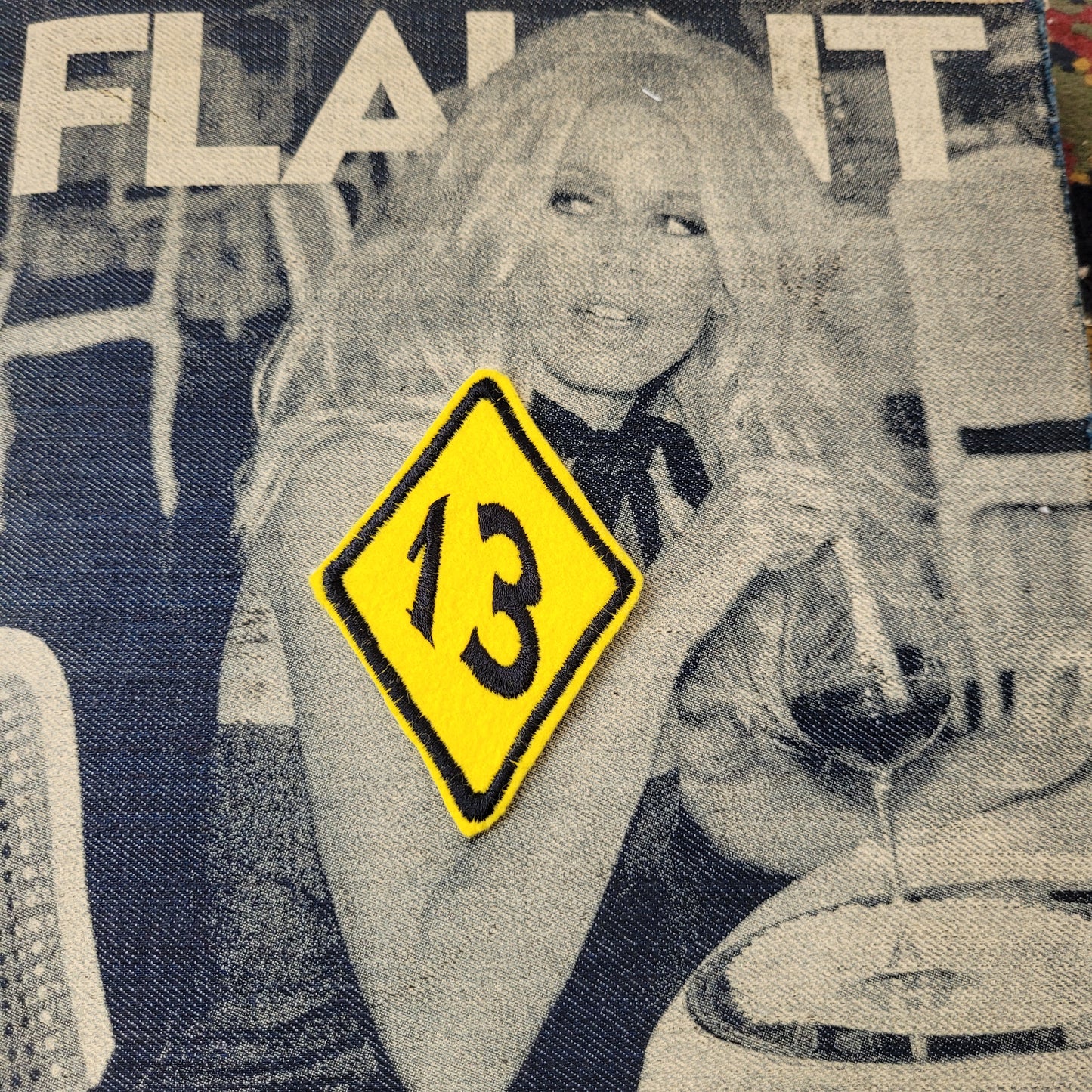 Patch Brodé 13 (Version Jaune) - PUNK & COTON