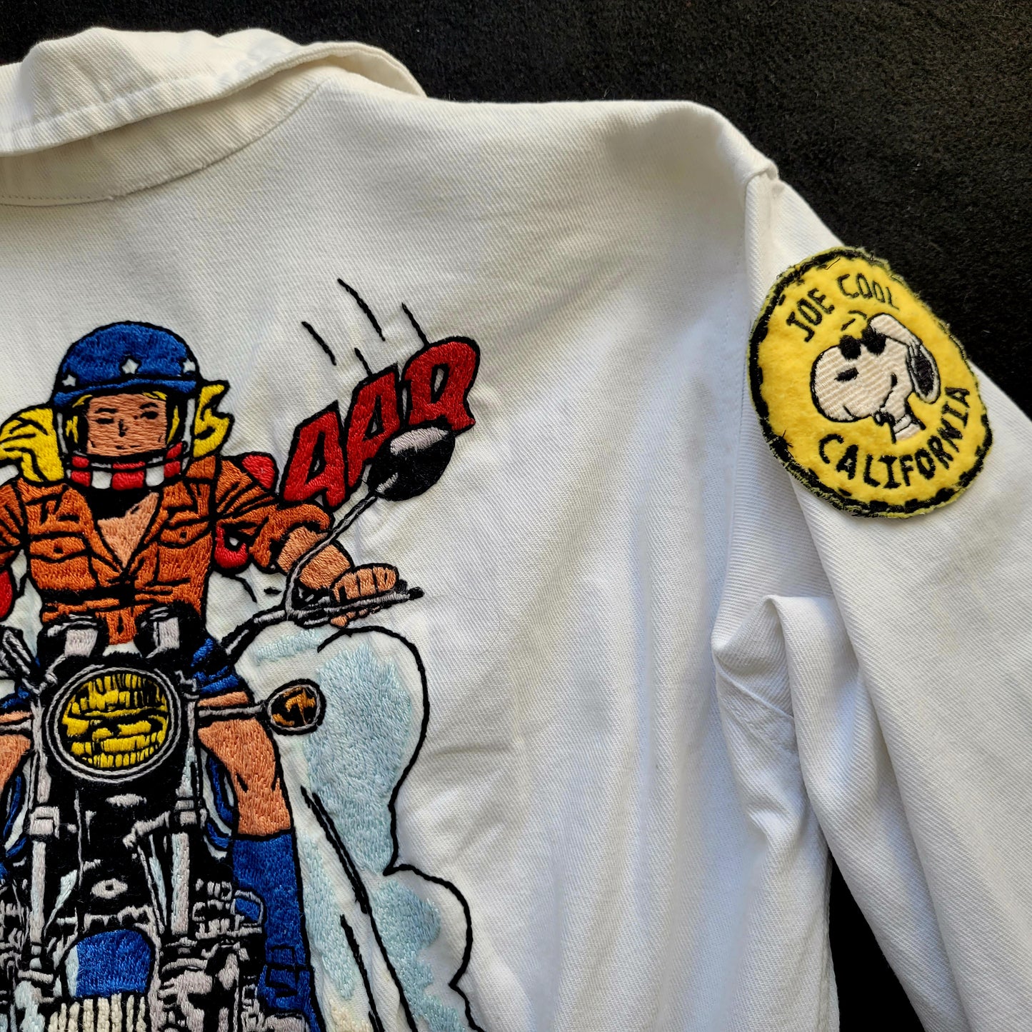Handembroidery Vintage White Coverall "The Girl on motorcycle " signed by Punk and Coton - PUNK & COTON