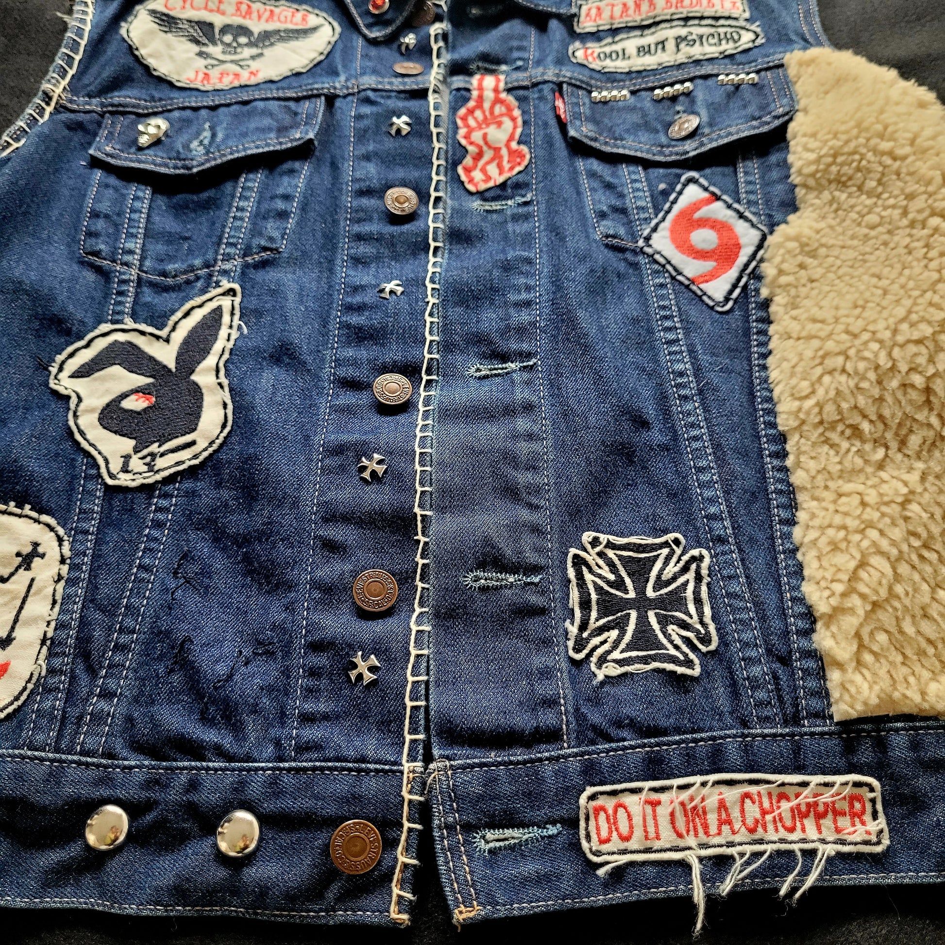 "Ride Weird to Death "Chopper Forever  chainstitched by hand Levi's Jacket/ Veste levis vintage brodée main et patchée - PUNK & COTON