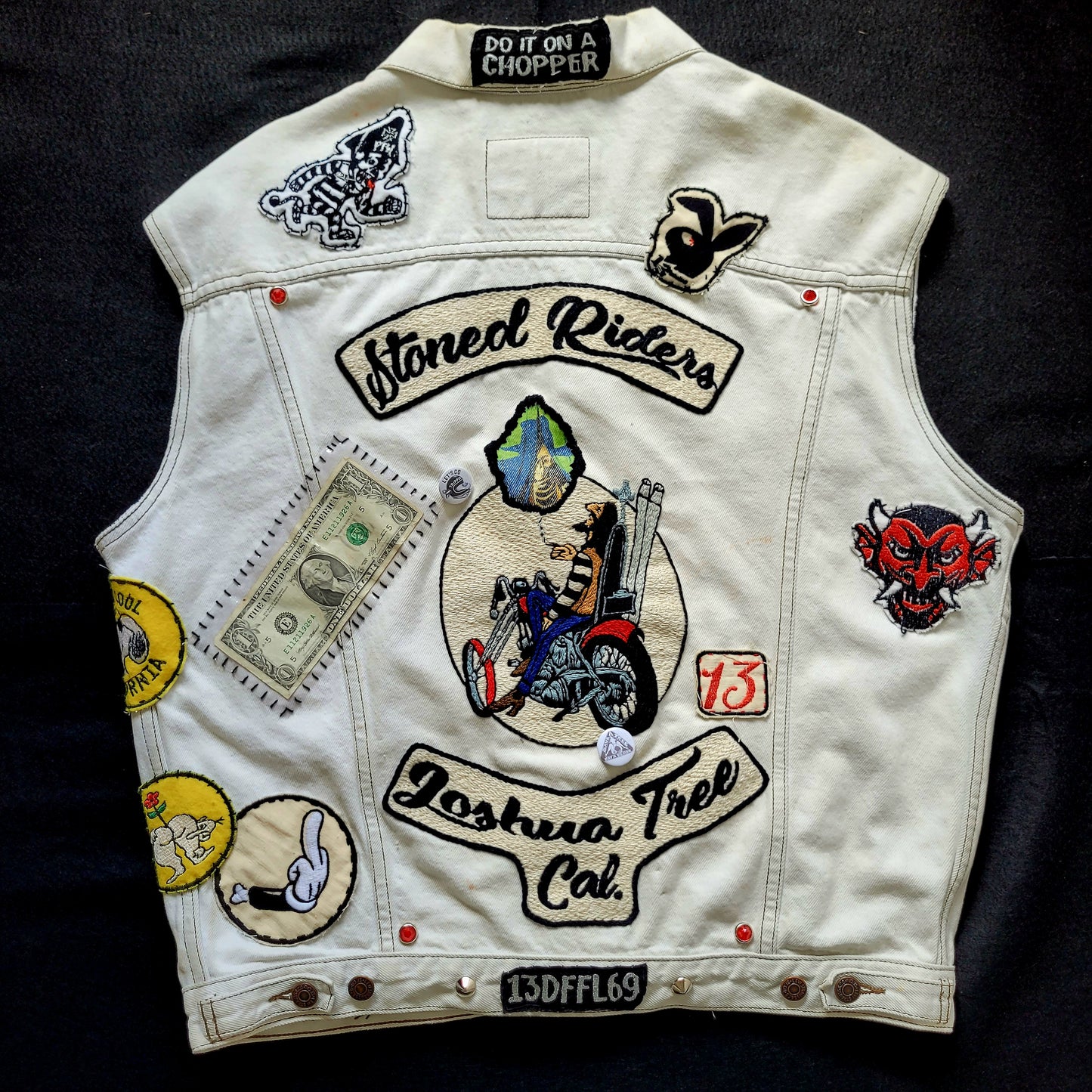 "STONED RIDERS JOSHUA TREE CAL."Handembroidery Levi's Jacket - PUNK & COTON