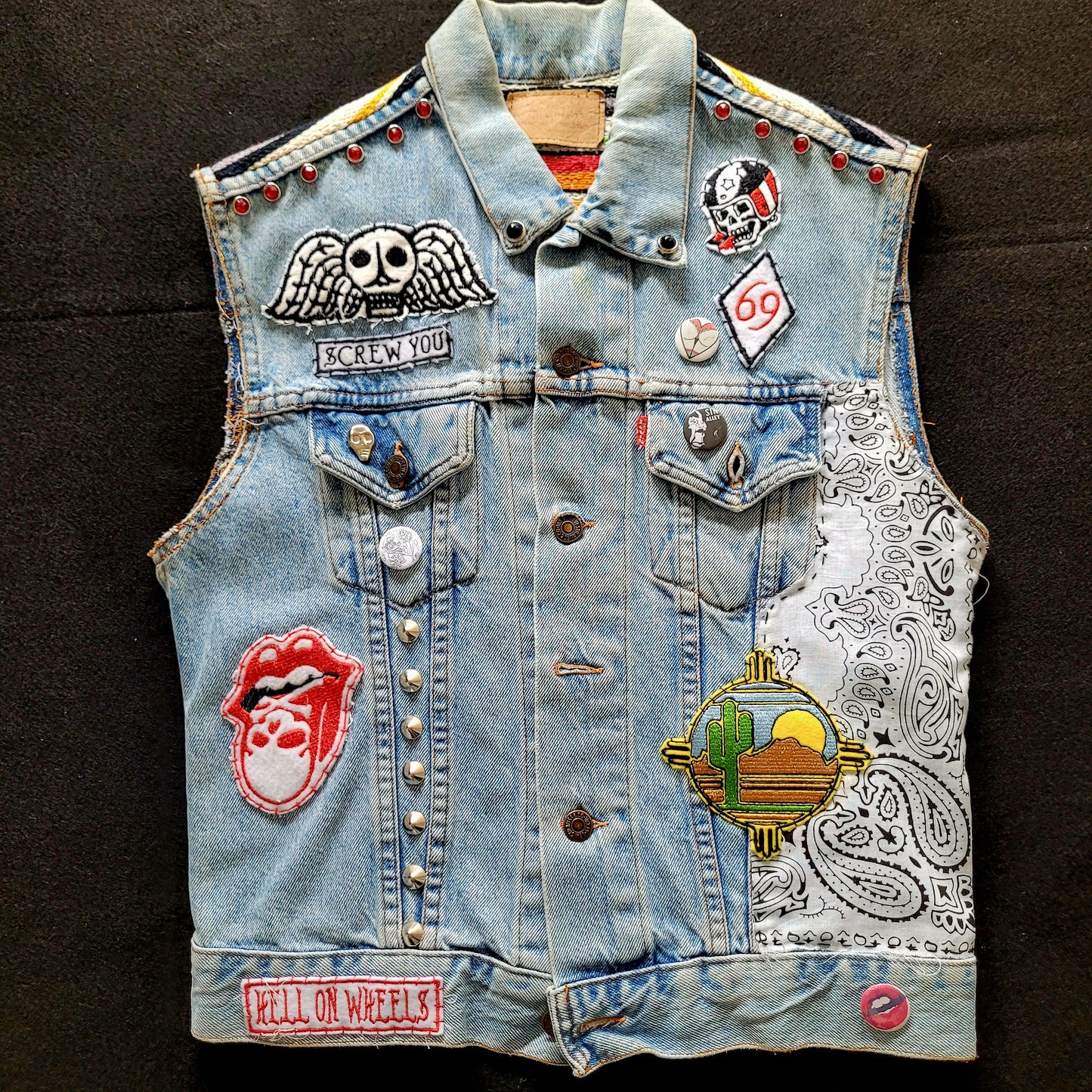 Handpainted  & Handembroidered  JACKET LEVI'S "My Chopper Babe " veste peinte et brodée à la main chopper girl - PUNK & COTON