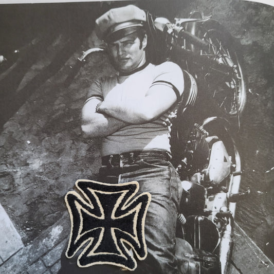 Patch Brodé "Iron cross"  no maltese cross, perfect on your cut SUR VIEUX TISSU COTON - PUNK & COTON