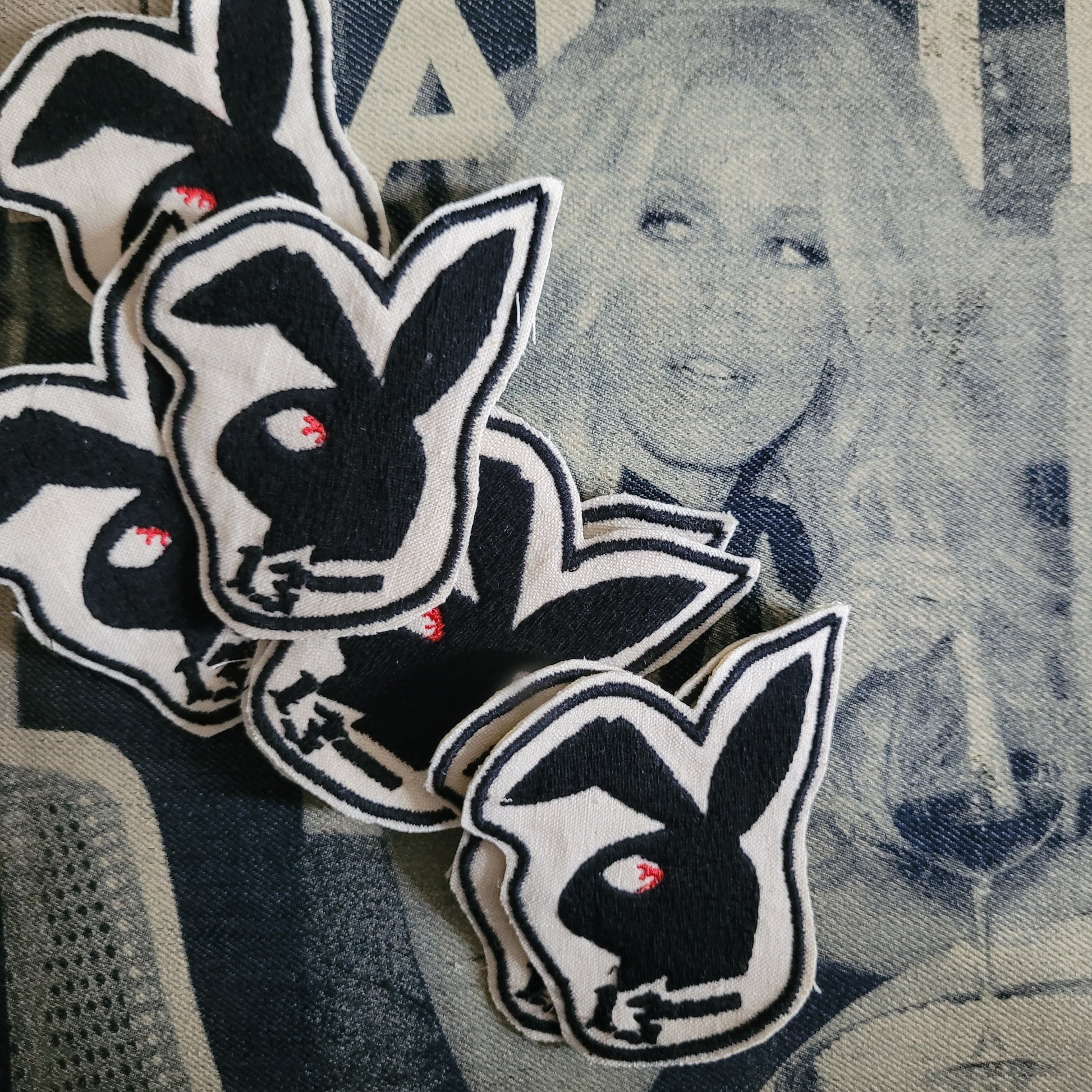 Patch Brodé Old vintage coton Playbadboy Rabbit 13 Punk and Coton - PUNK & COTON