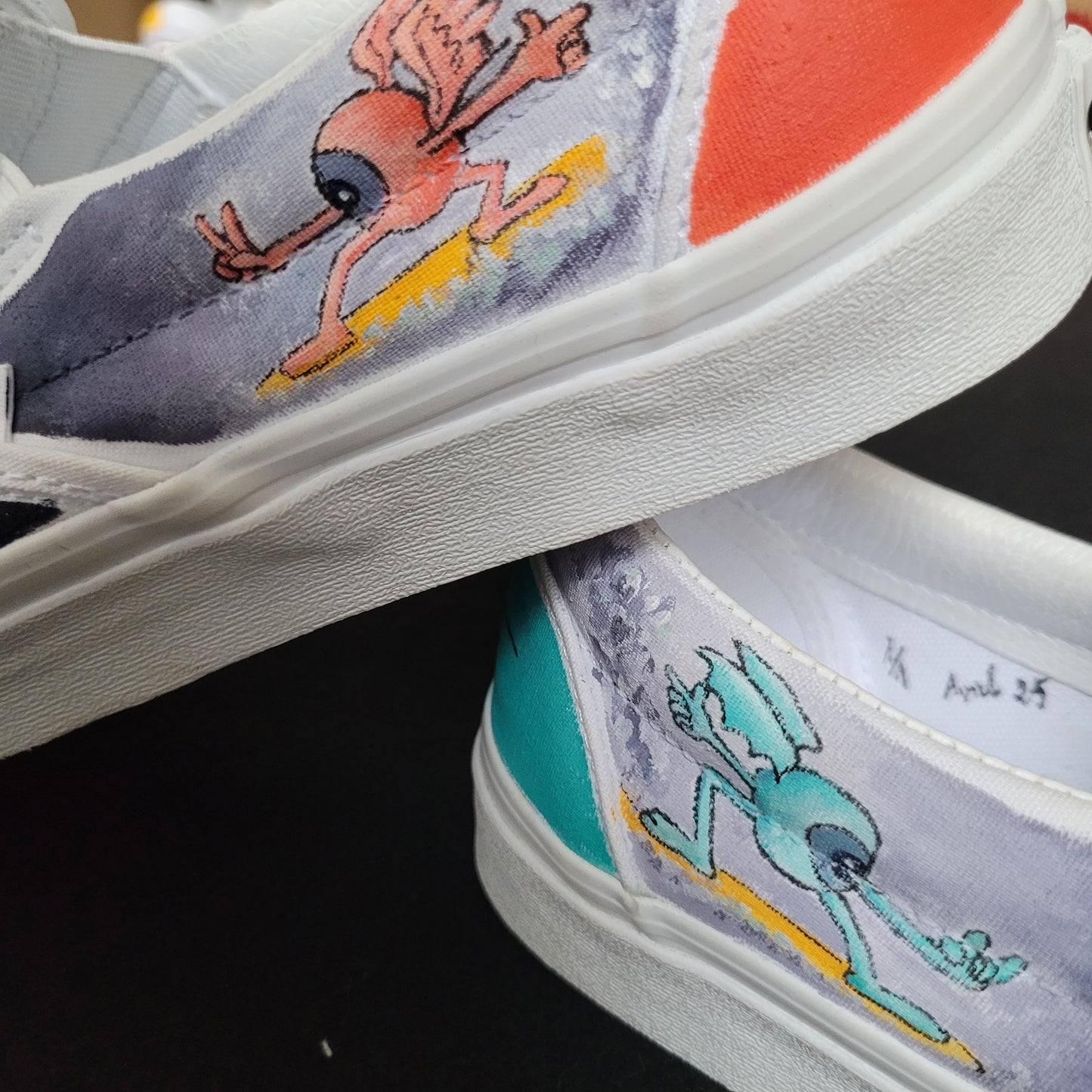 VANS "Ange & Démon Surf " Slip On peintes à la main by Punk & Coton