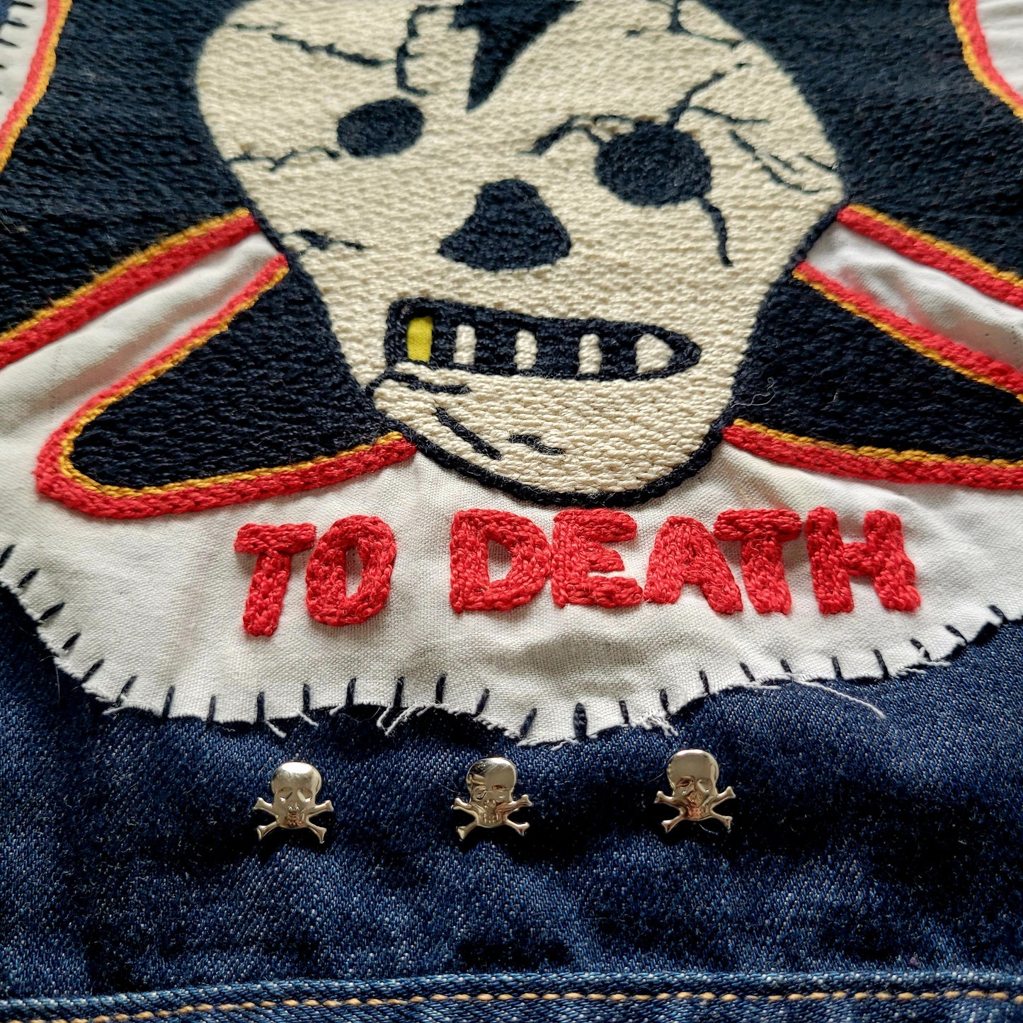 "Ride Weird to Death "Chopper Forever  chainstitched by hand Levi's Jacket/ Veste levis vintage brodée main et patchée - PUNK & COTON