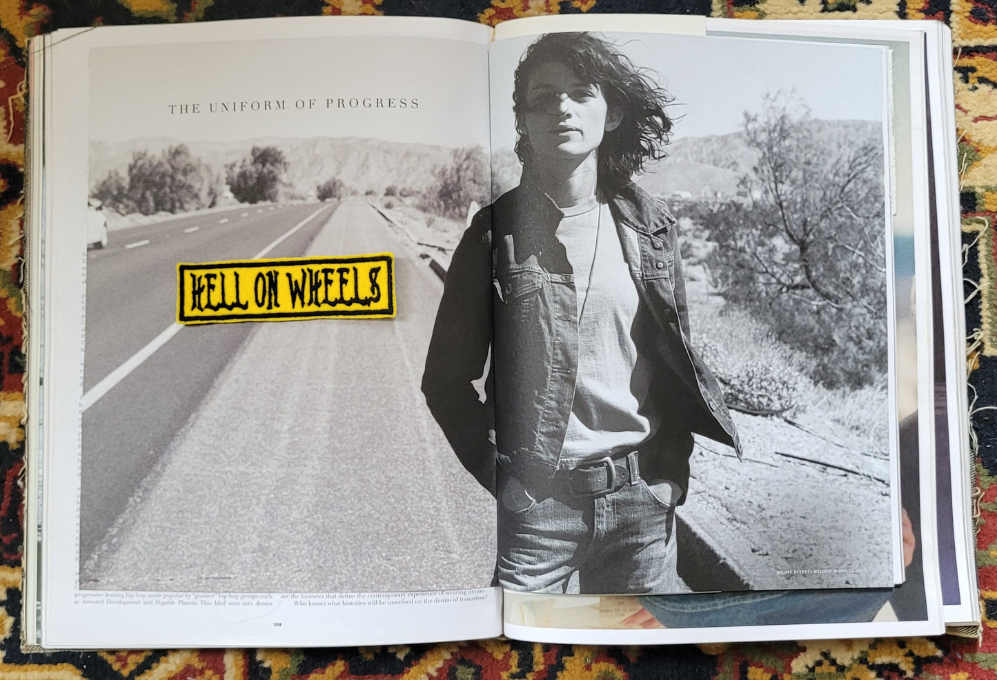 Patch Brodé Hell On Wheels (Version GOTHIQUE  Noir & Jaune) - PUNK & COTON