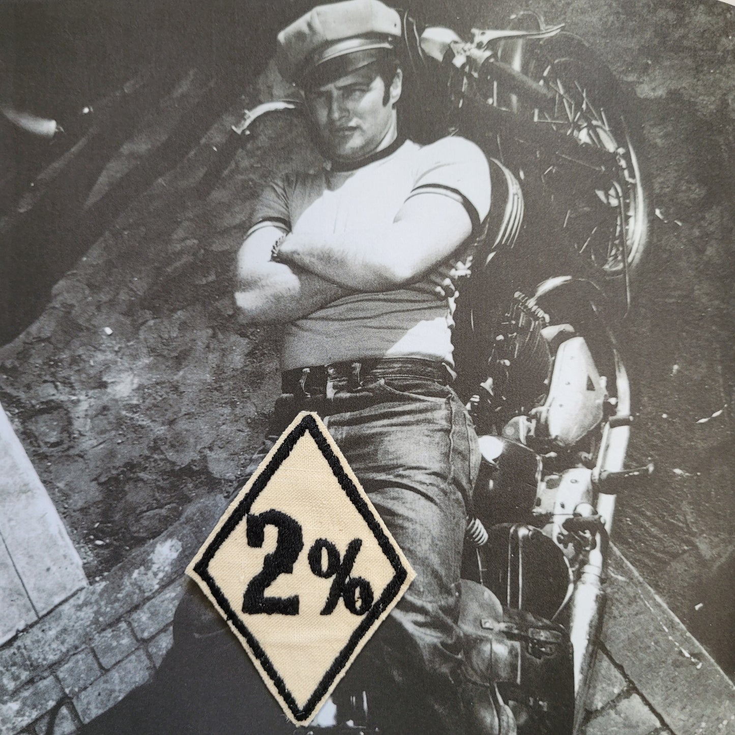 Patch Brodé "2%" EN VIEUX TISSU COTON - PUNK & COTON