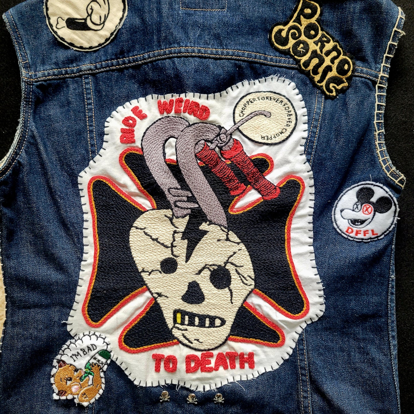 "Ride Weird to Death "Chopper Forever  chainstitched by hand Levi's Jacket/ Veste levis vintage brodée main et patchée - PUNK & COTON