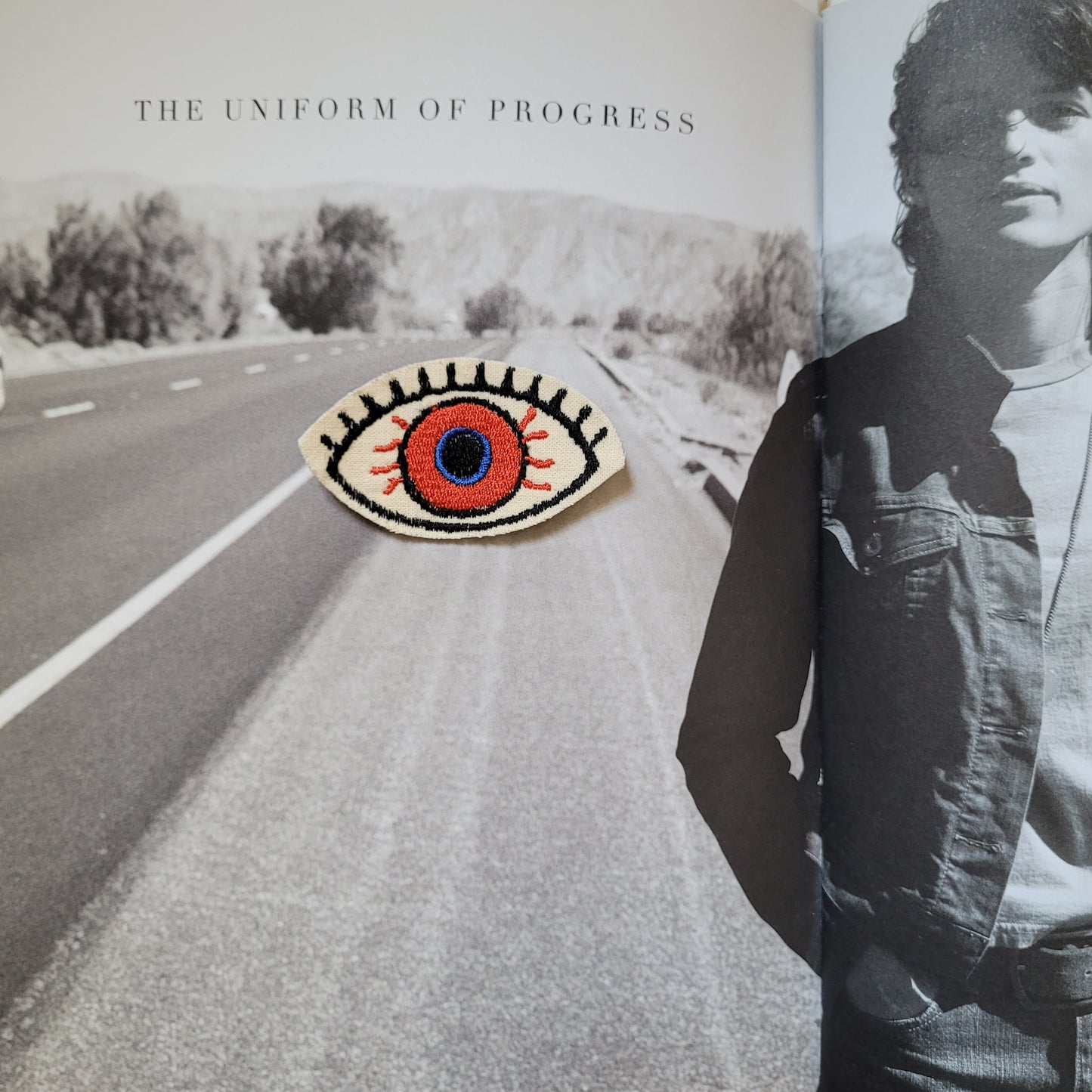 Parch Brodé "My Eye" sur vieux tissus - PUNK & COTON