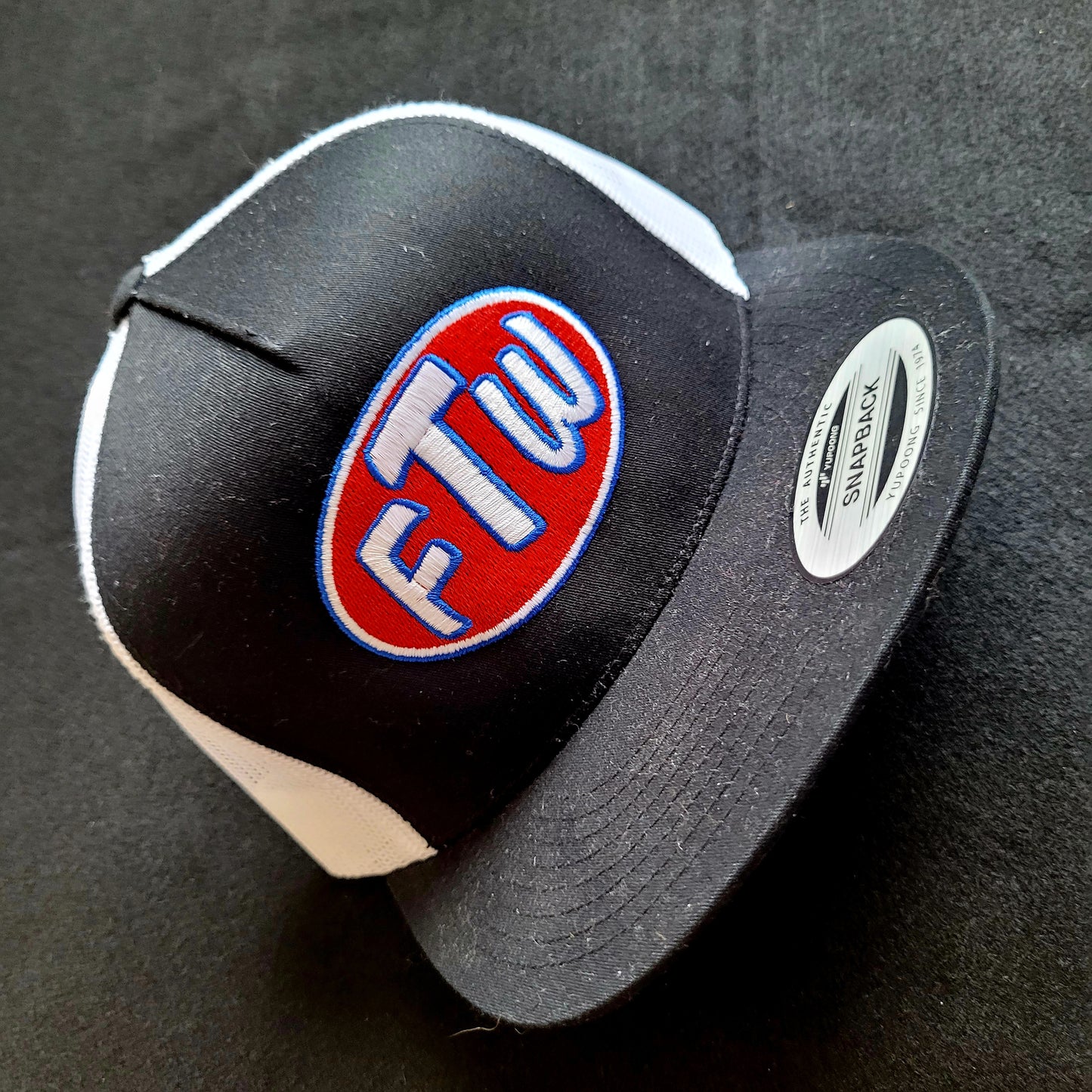 Trucker Cap  Brodé "FTW" Version Fond Noir/ Blanc - PUNK & COTON