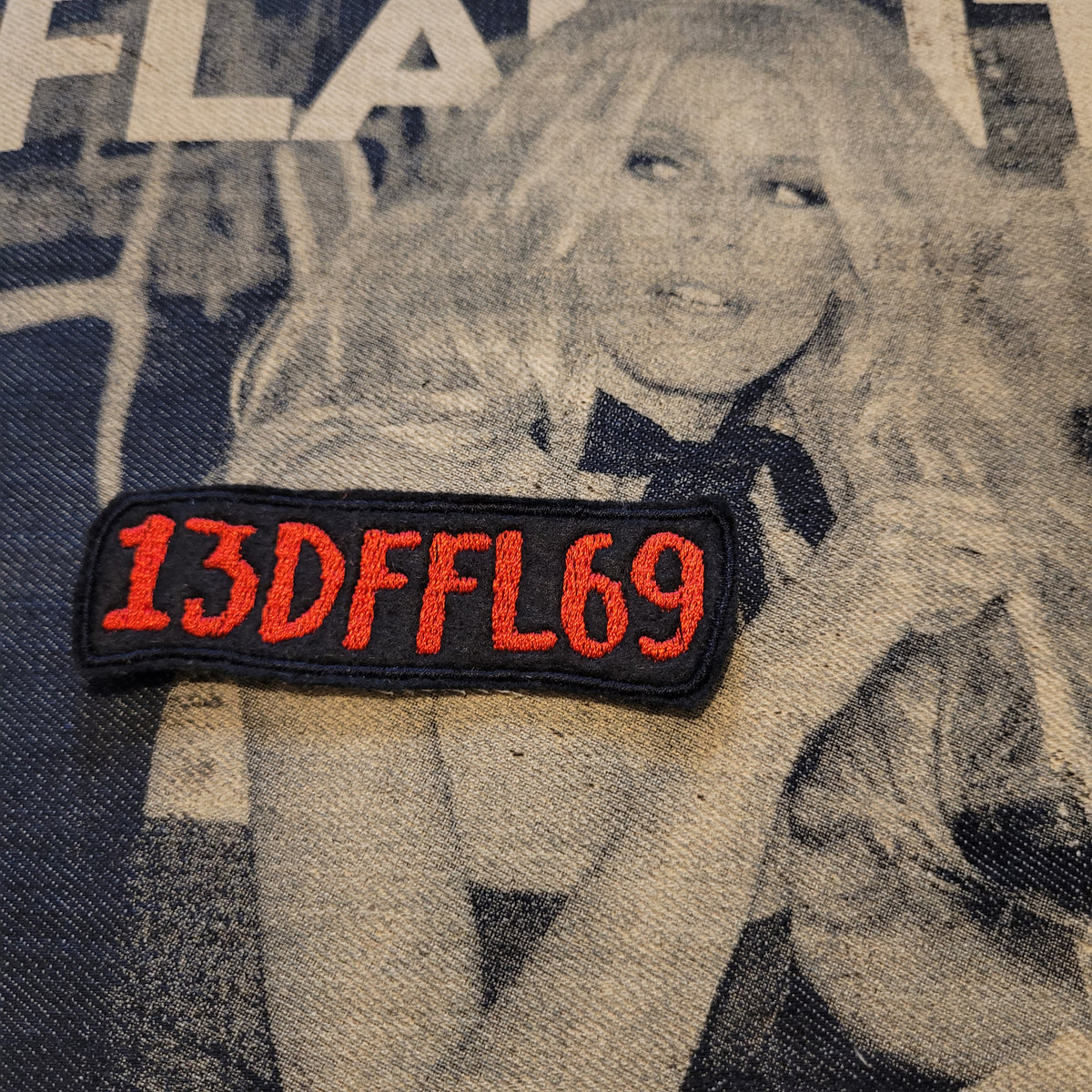Patch Brodé "13DFFL69" Version Noir/Rouge
