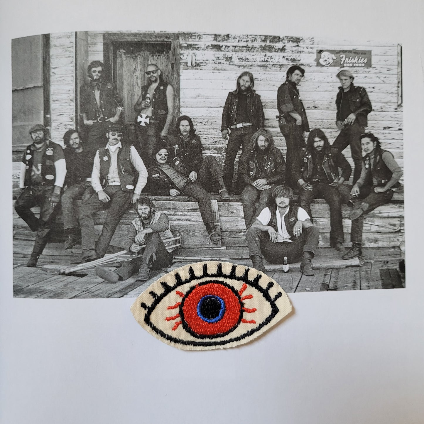 Parch Brodé "My Eye" sur vieux tissus - PUNK & COTON