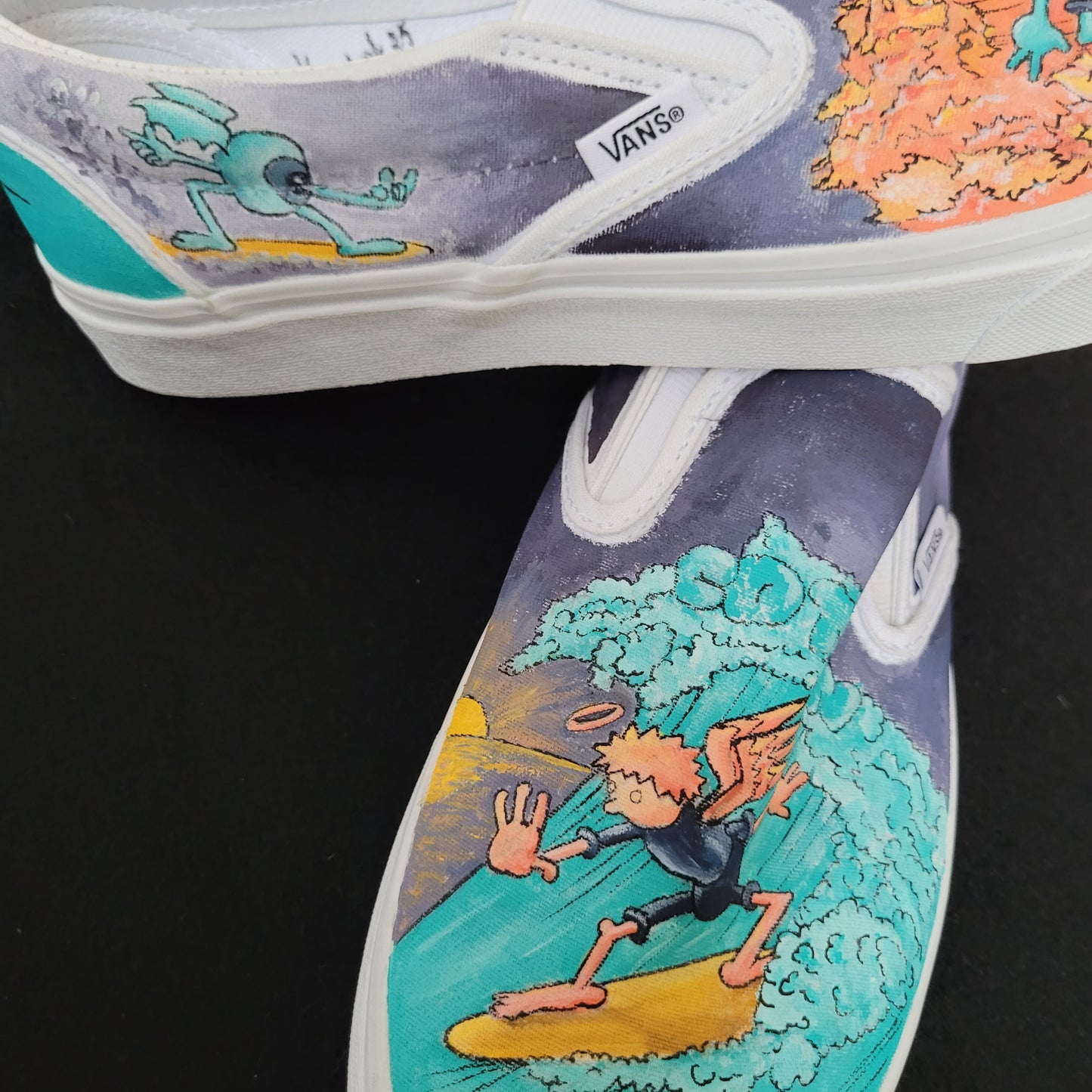 VANS "Ange & Démon Surf " Slip On peintes à la main by Punk & Coton