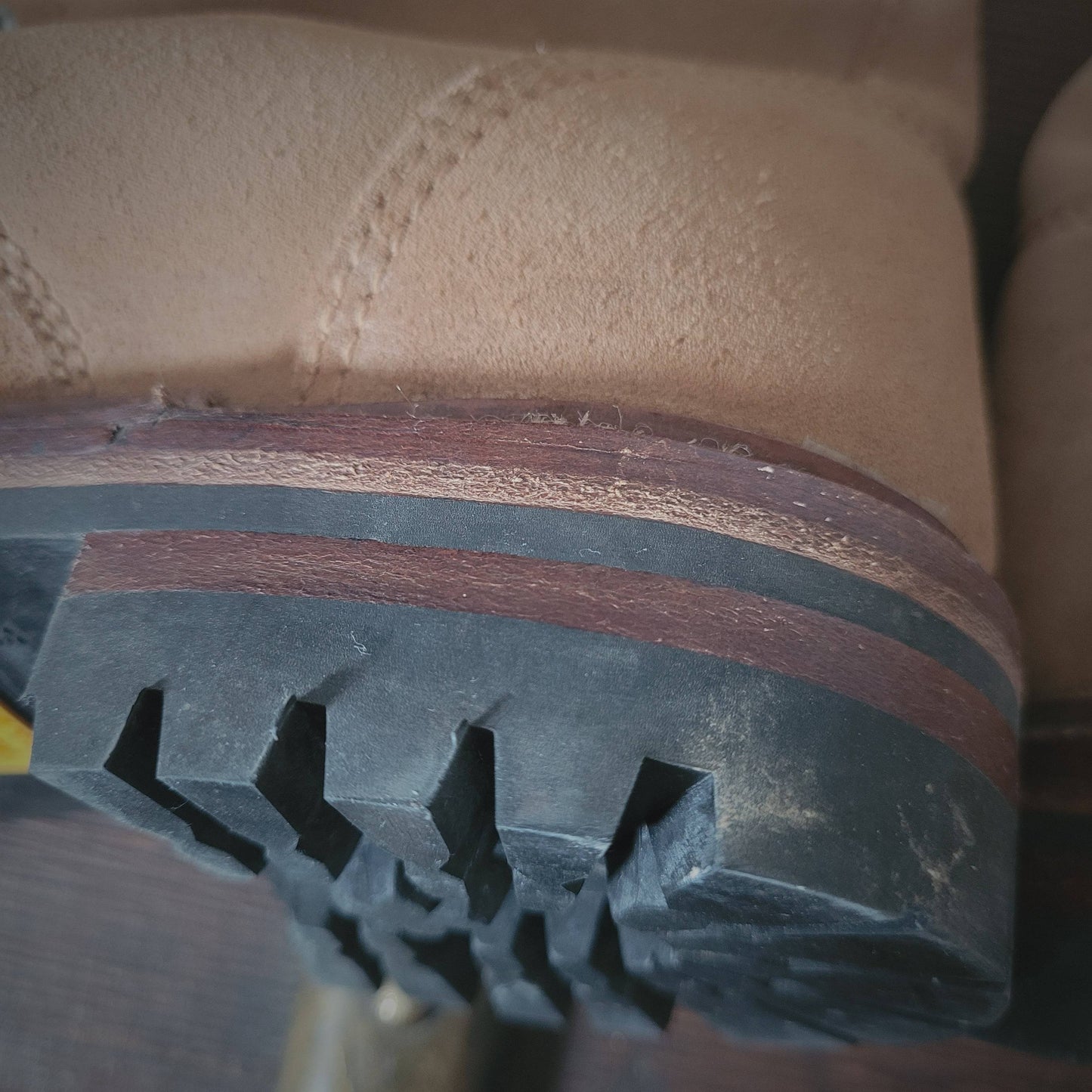 Brand new loggers reverse leather / paire de loggers neuves cuir retourné. - L'Insoumis Clothing